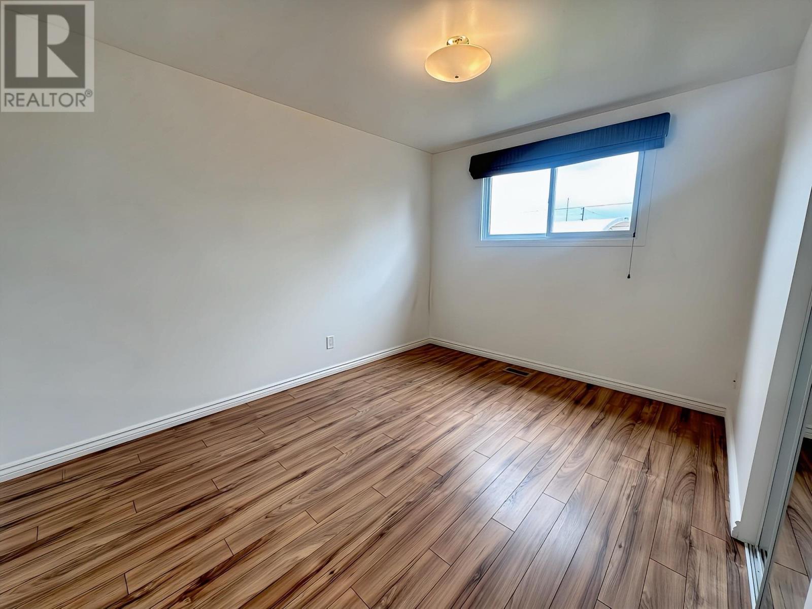 140a Centennial Dr, Longlac, Ontario  P0T 2A0 - Photo 13 - TB251625