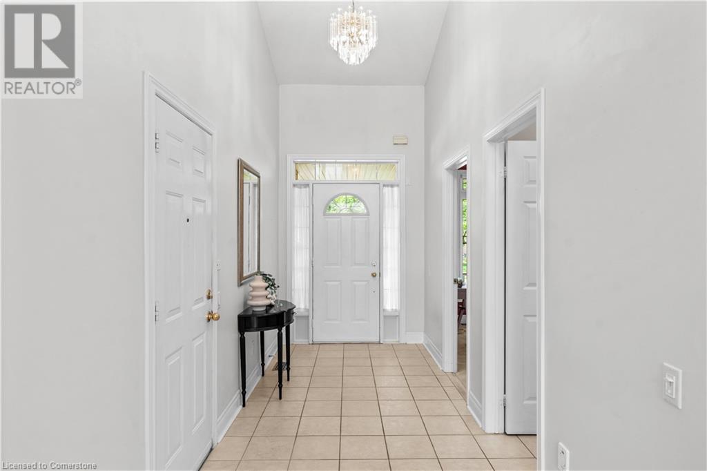 2210 Tiger Road, Burlington, Ontario  L7M 4W9 - Photo 6 - 40737507