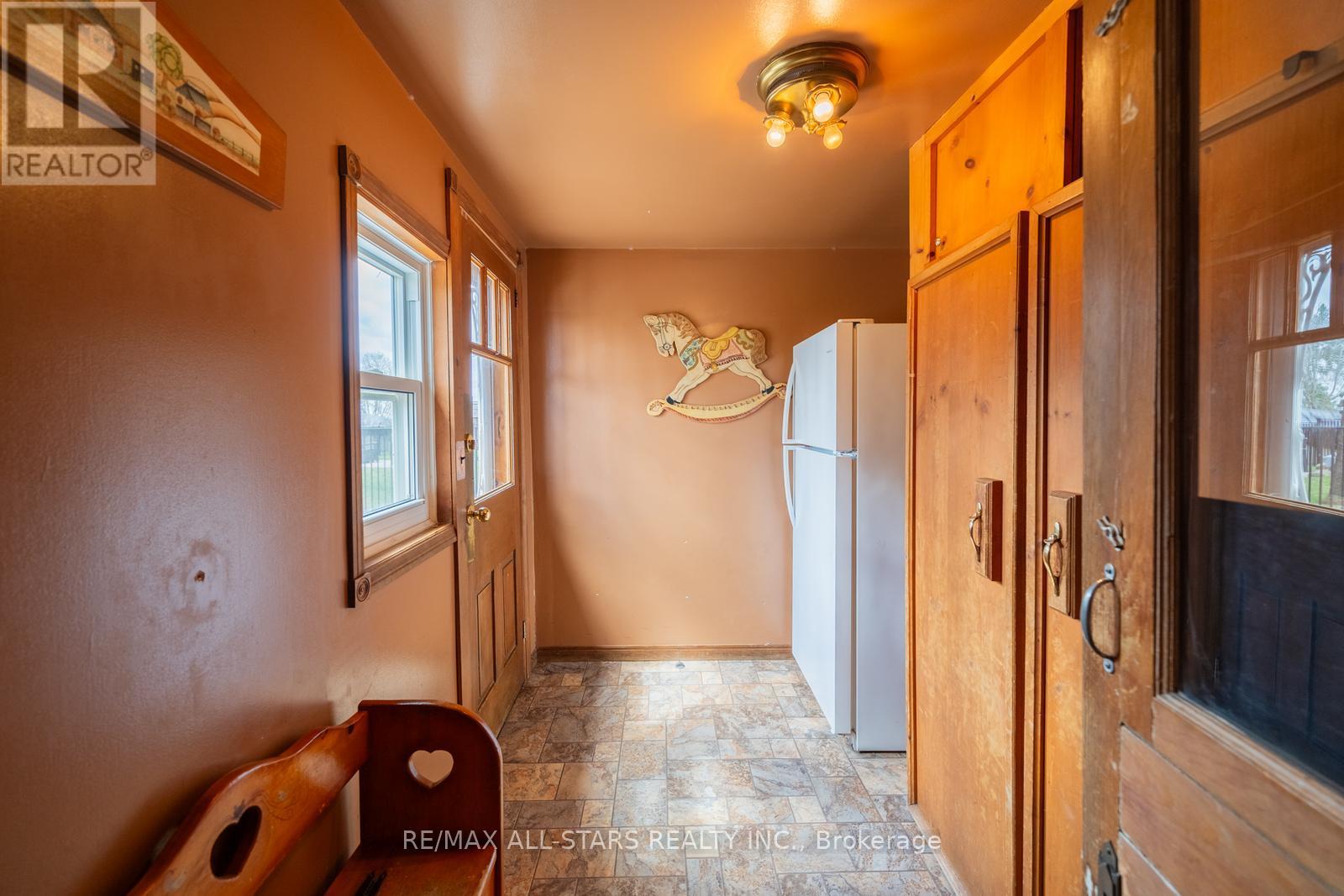 12066 48 Highway, Whitchurch-Stouffville, Ontario  L4A 7X5 - Photo 7 - N12125952