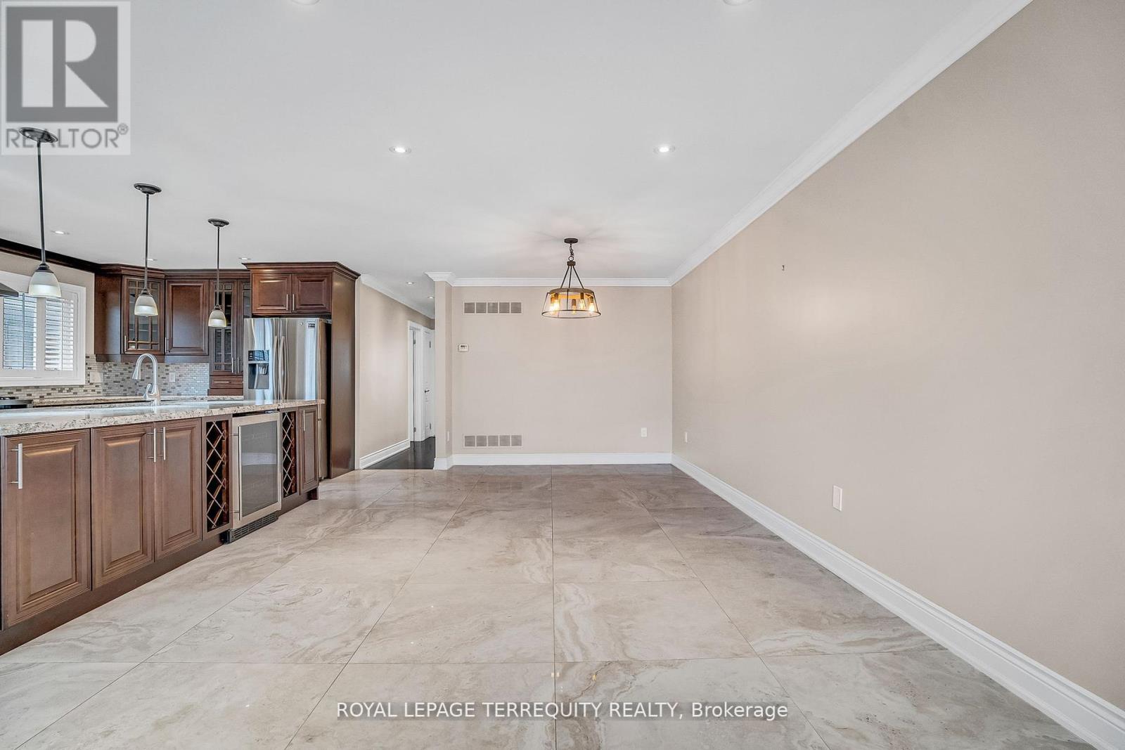 17 Agincourt Road, Vaughan (West Woodbridge), Ontario  L4L 2Z7 - Photo 14 - N12211882
