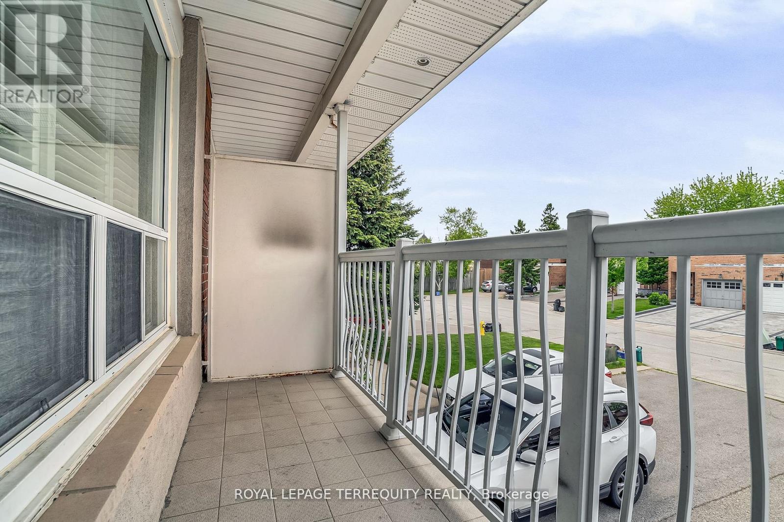 17 Agincourt Road, Vaughan (West Woodbridge), Ontario  L4L 2Z7 - Photo 16 - N12211882