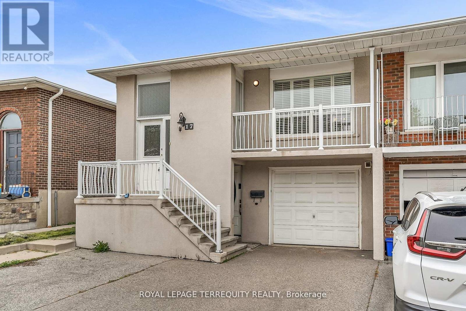 17 Agincourt Road, Vaughan (West Woodbridge), Ontario  L4L 2Z7 - Photo 2 - N12211882