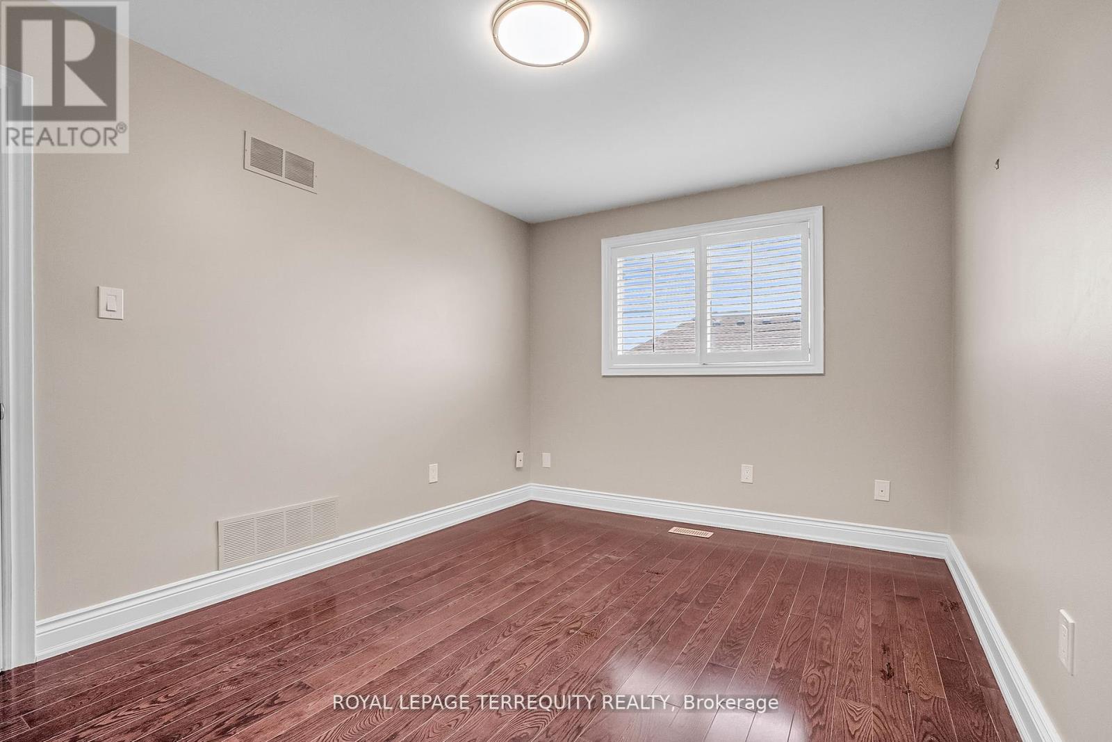 17 Agincourt Road, Vaughan (West Woodbridge), Ontario  L4L 2Z7 - Photo 25 - N12211882
