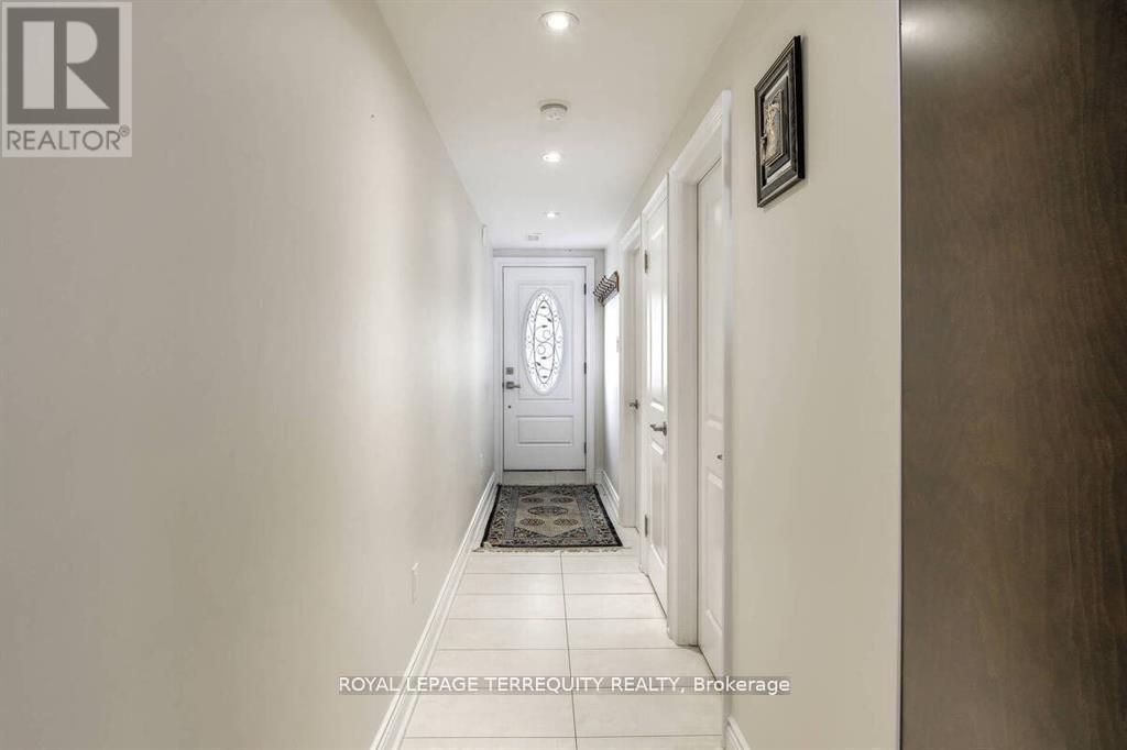 17 Agincourt Road, Vaughan (West Woodbridge), Ontario  L4L 2Z7 - Photo 33 - N12211882