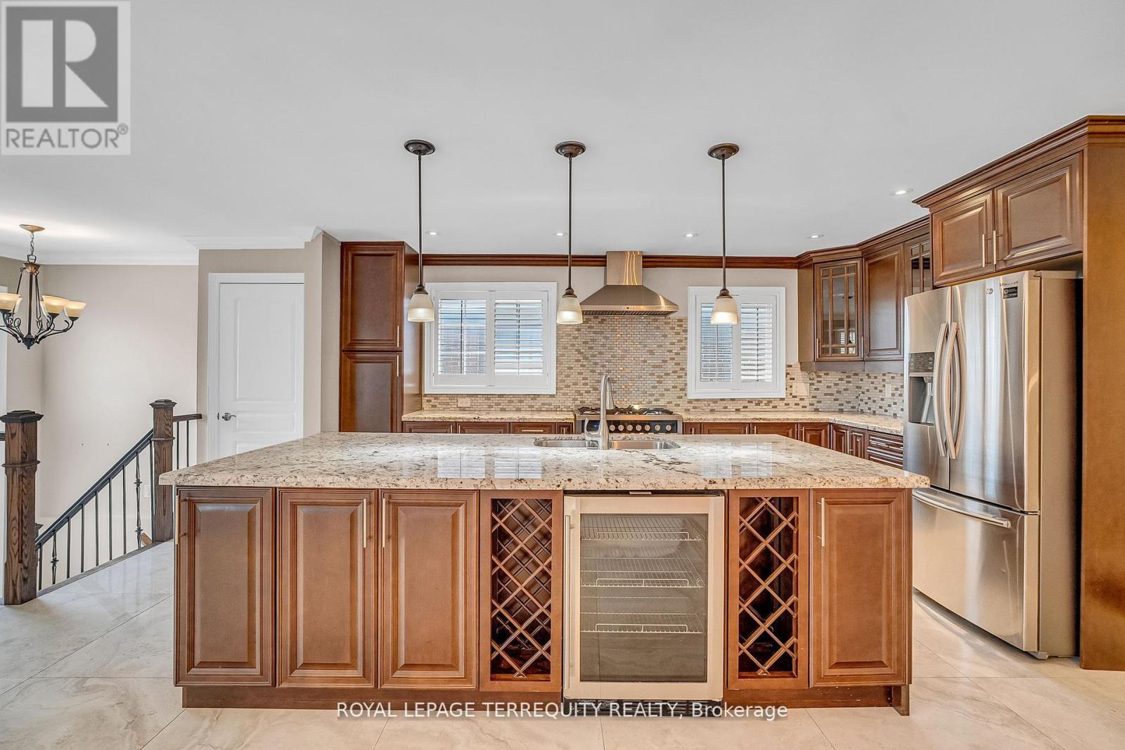 17 Agincourt Road, Vaughan (West Woodbridge), Ontario  L4L 2Z7 - Photo 7 - N12211882