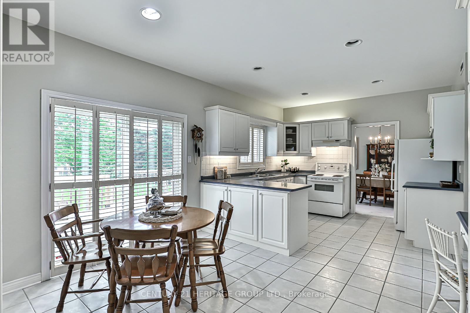 69 David Willson Trail, East Gwillimbury (Sharon), Ontario  L0G 1V0 - Photo 13 - N12211947