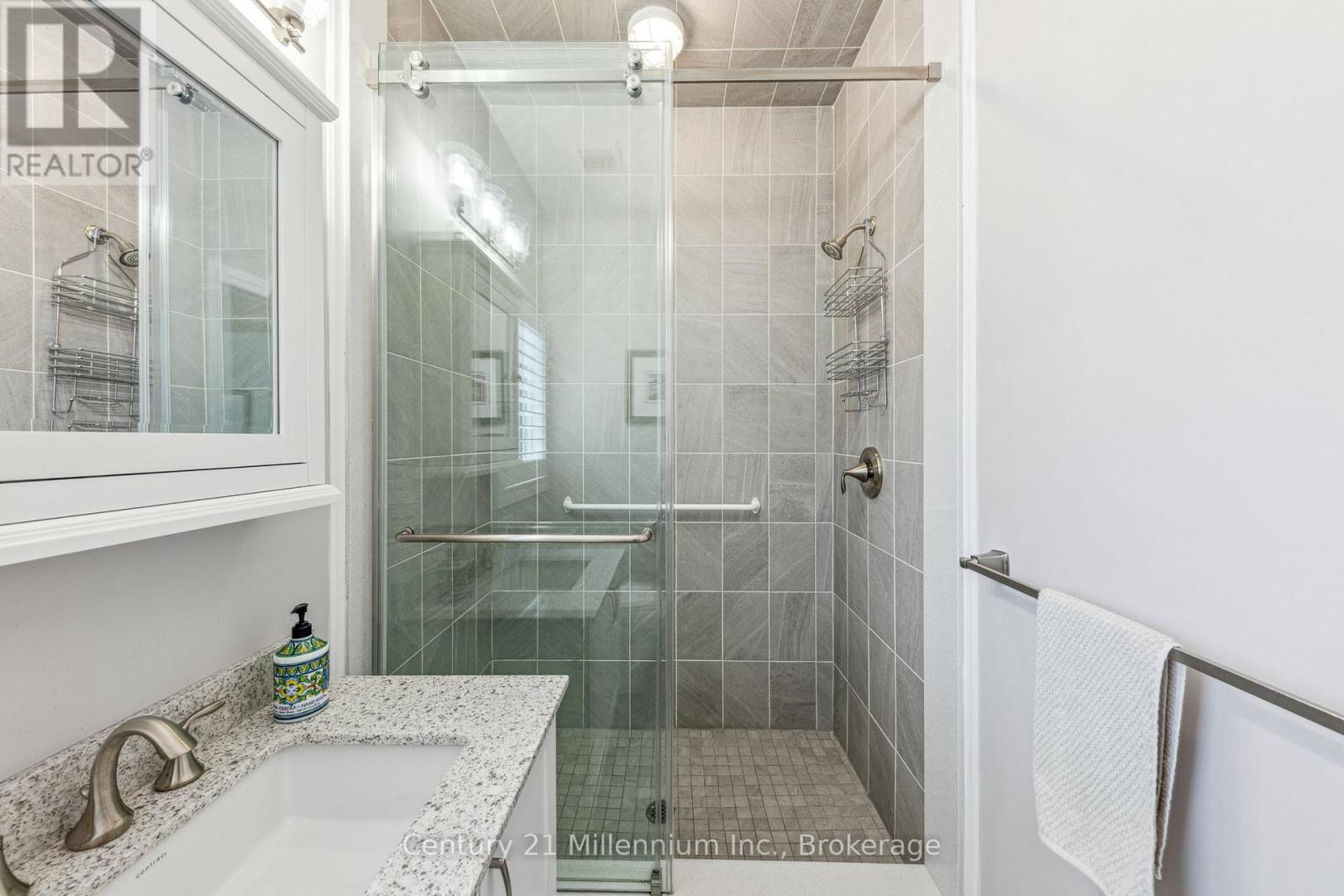 74 Kari Crescent, Collingwood, Ontario  L9Y 0Z7 - Photo 10 - S12212048