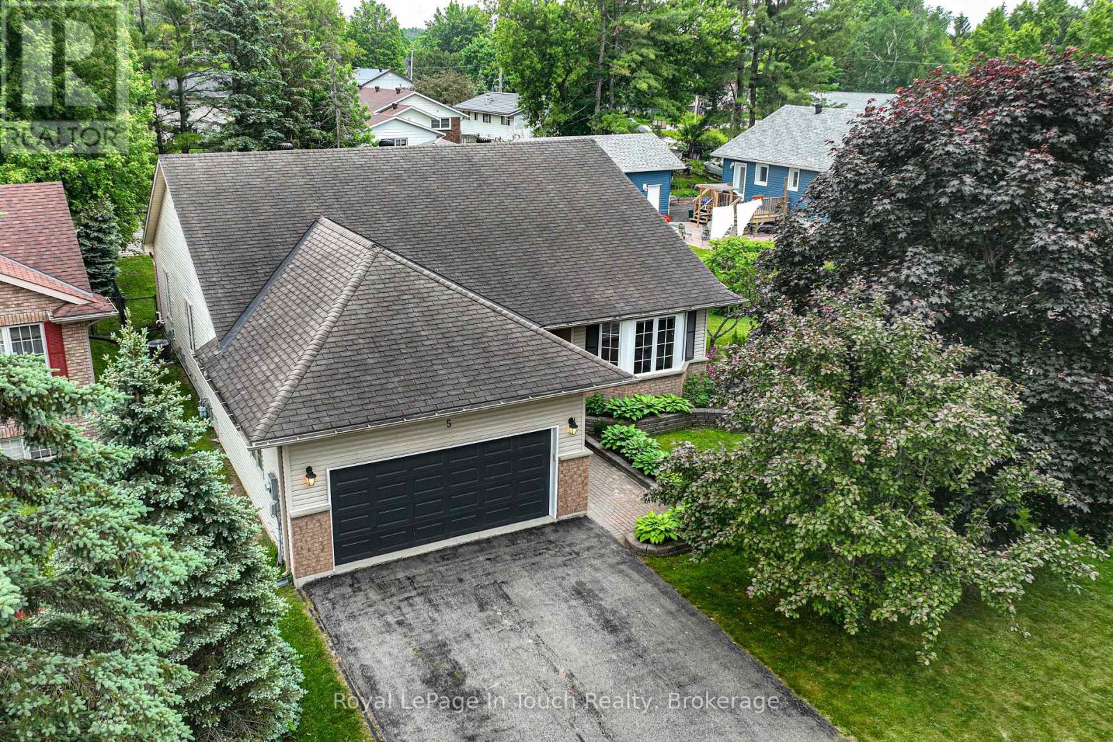 5 EARLS COURT, Severn, Ontario