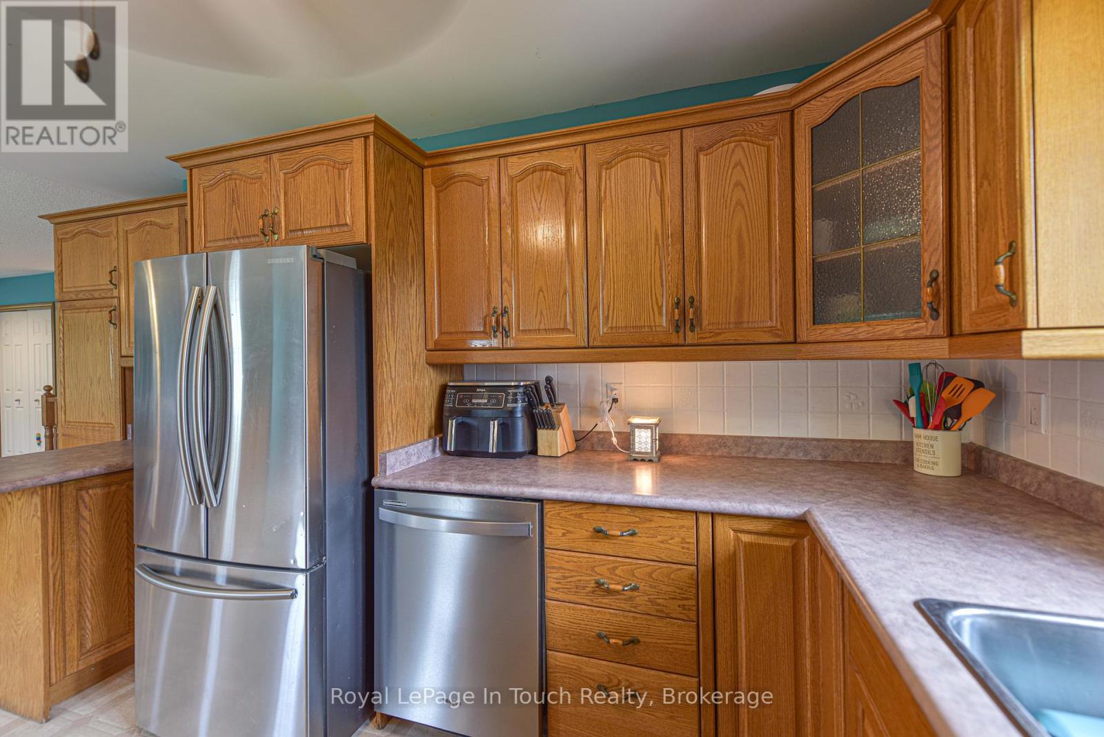 5 Earls Court, Severn, Ontario  L0K 1E0 - Photo 16 - S12212149
