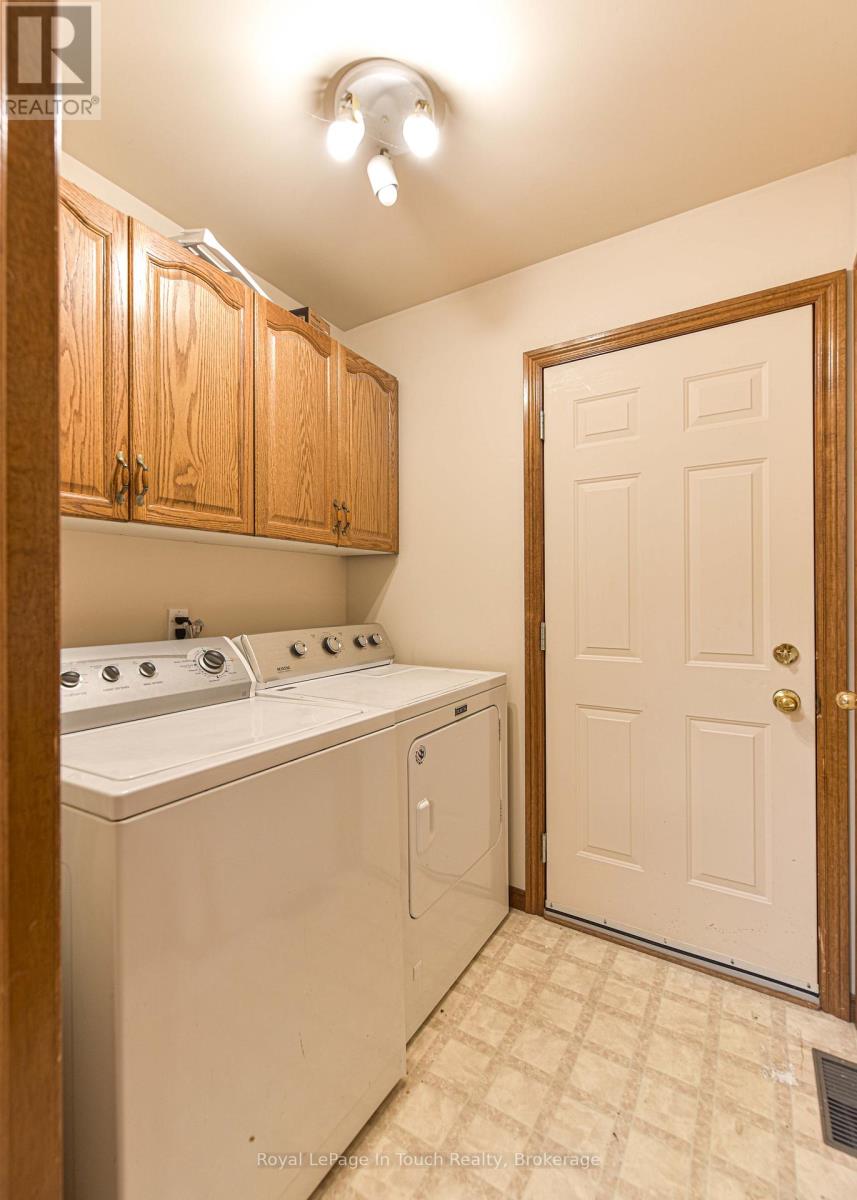 5 Earls Court, Severn, Ontario  L0K 1E0 - Photo 19 - S12212149