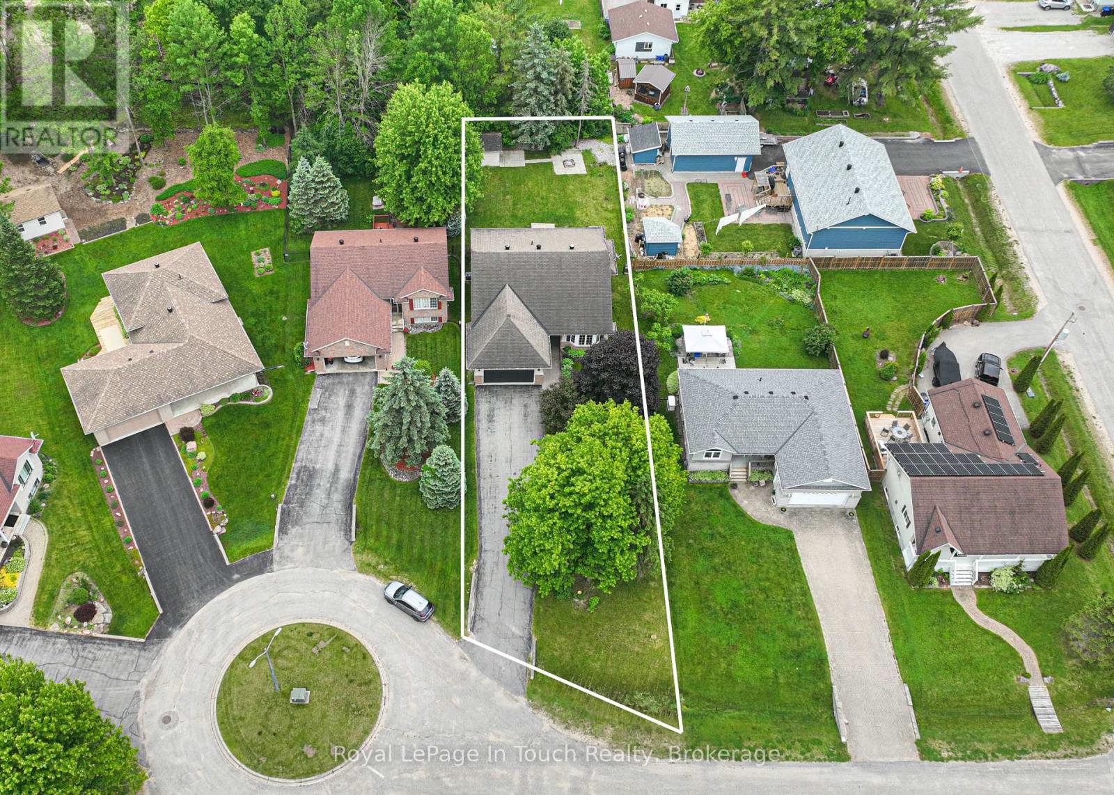 5 Earls Court, Severn, Ontario  L0K 1E0 - Photo 2 - S12212149