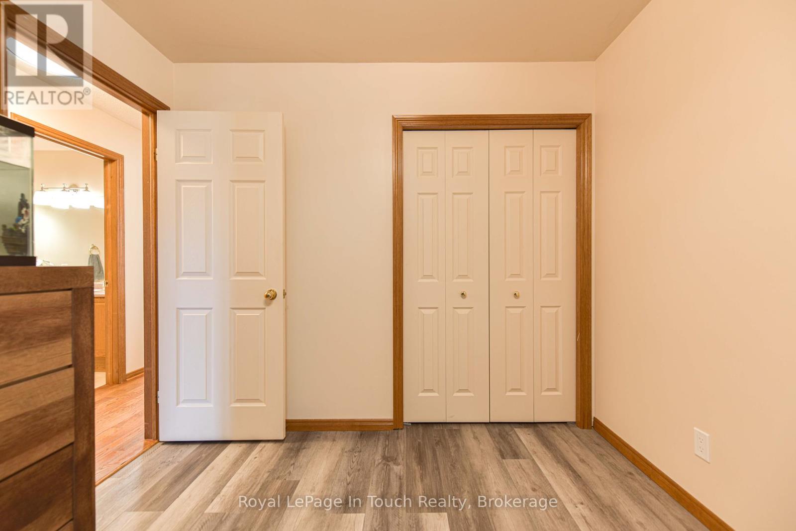 5 Earls Court, Severn, Ontario  L0K 1E0 - Photo 27 - S12212149
