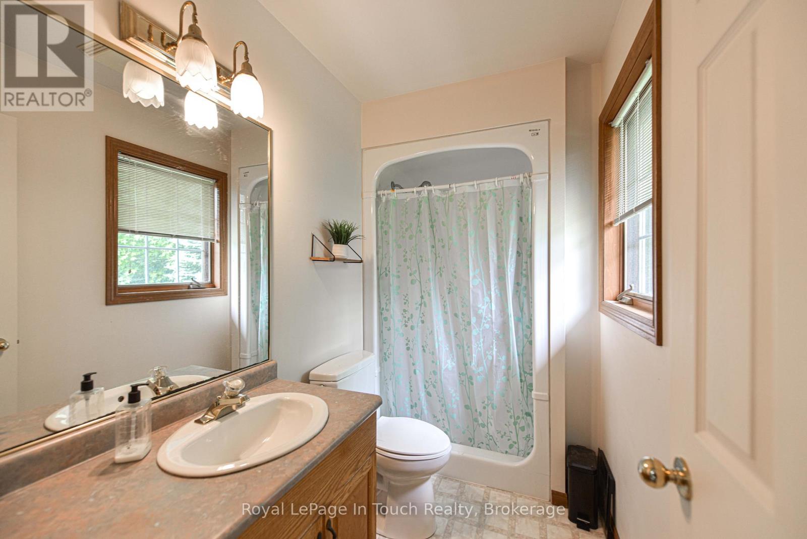 5 Earls Court, Severn, Ontario  L0K 1E0 - Photo 31 - S12212149