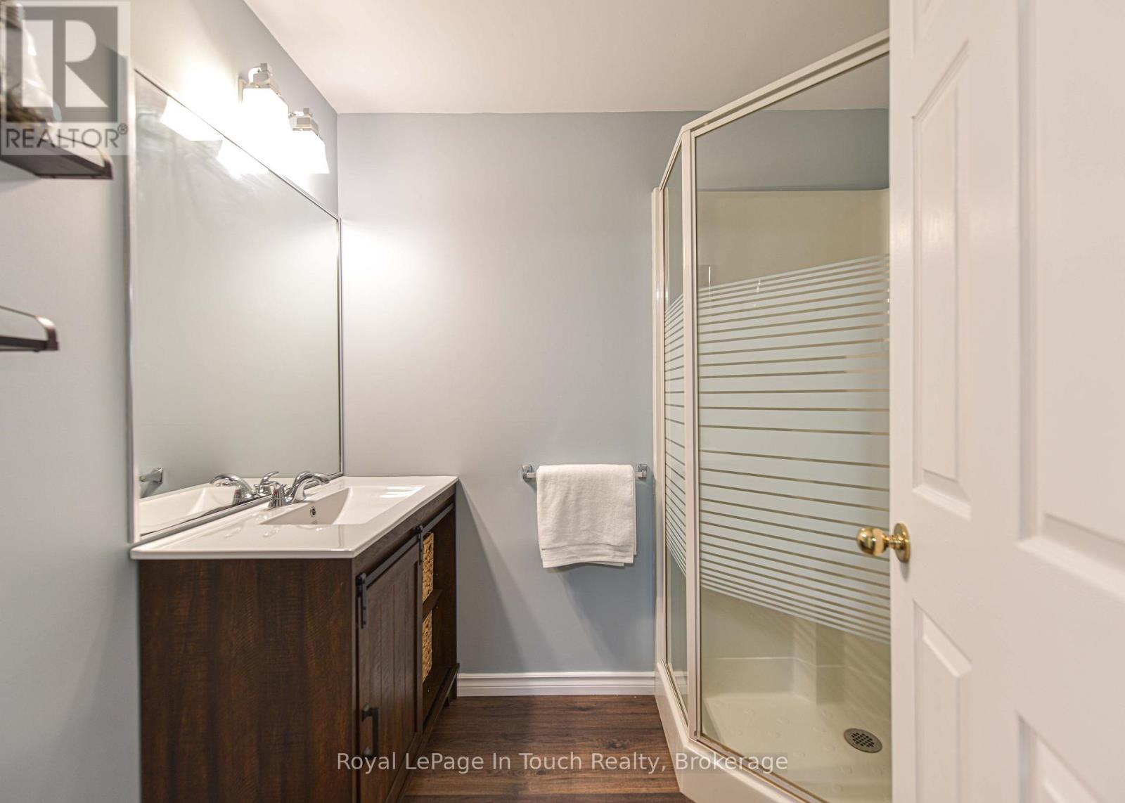 5 Earls Court, Severn, Ontario  L0K 1E0 - Photo 34 - S12212149