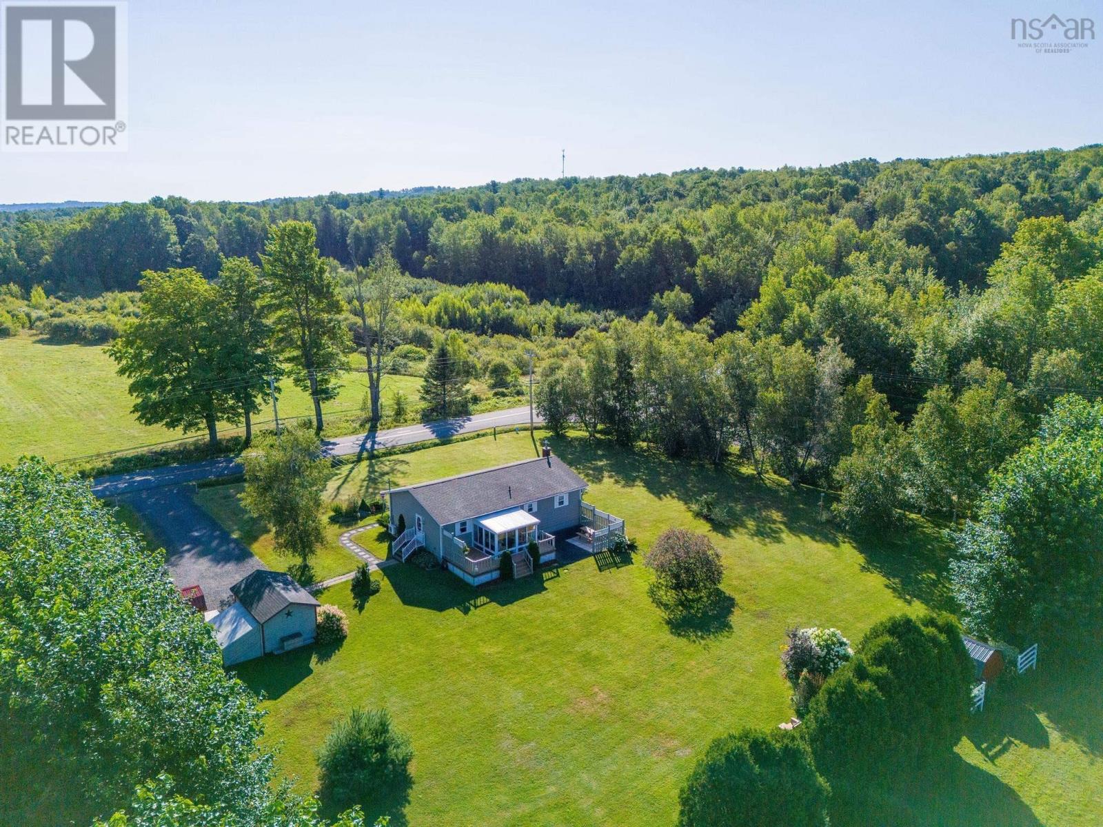 595 Tremont Mountain Road, Tremont, Nova Scotia  B0P 1R0 - Photo 2 - 202514075