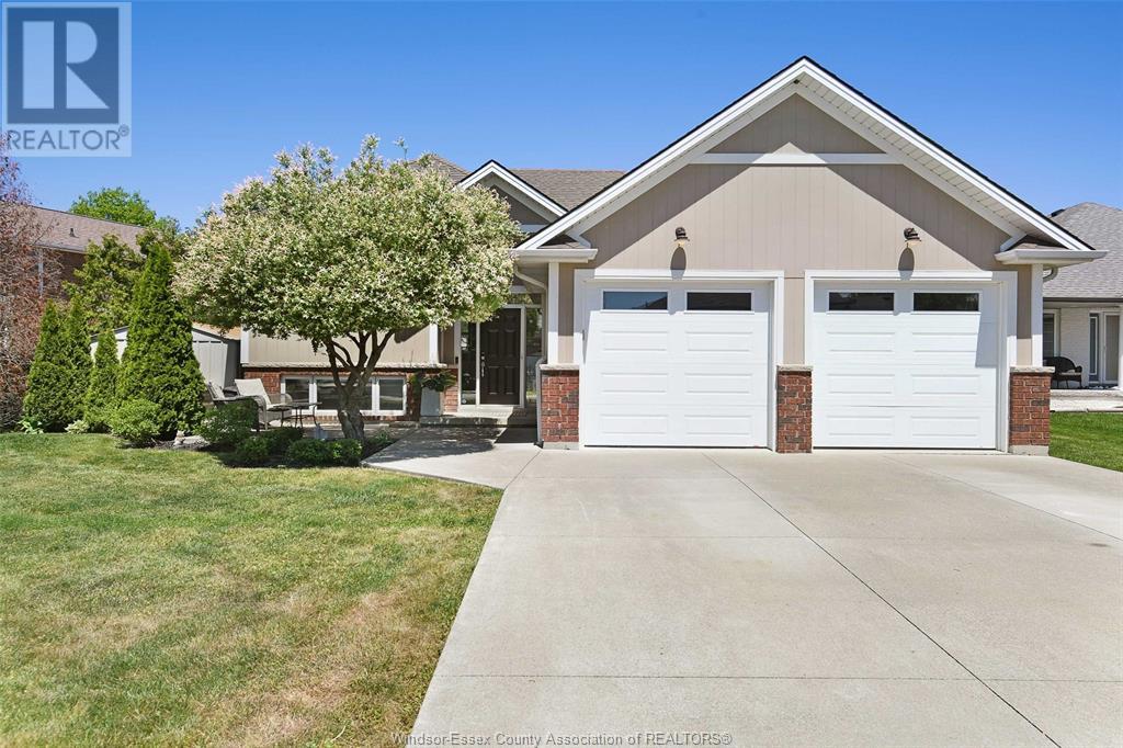 220 KING JAMES AVENUE, lakeshore, Ontario