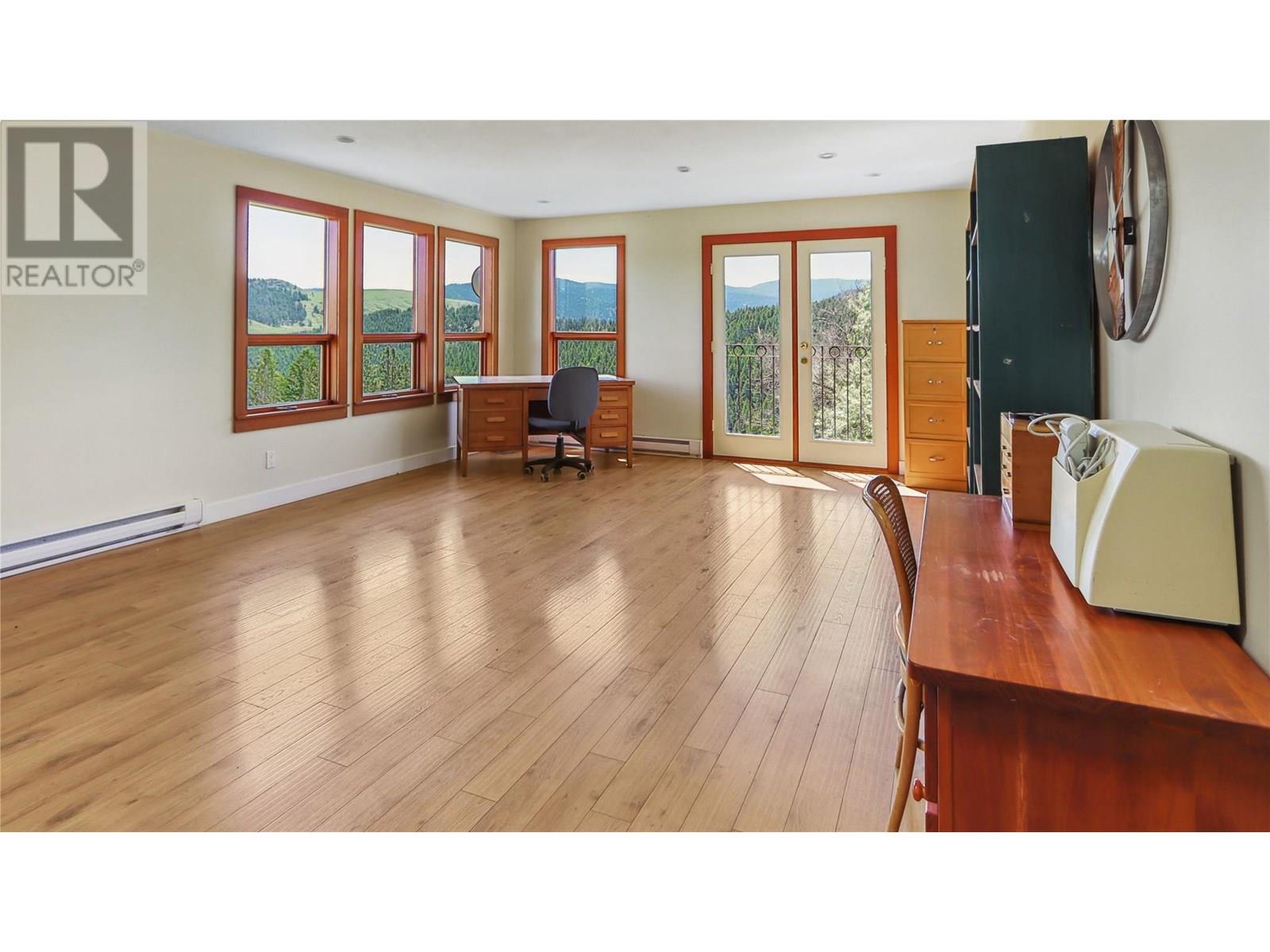 4690 Hwy 3, Rock Creek, British Columbia  V0H 1Y0 - Photo 38 - 10351631