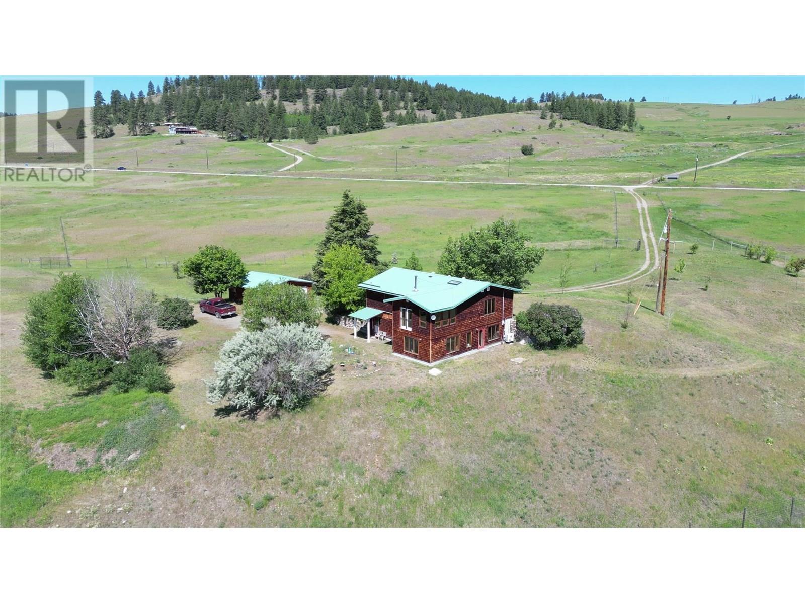 4690 Hwy 3, Rock Creek, British Columbia  V0H 1Y0 - Photo 3 - 10351631