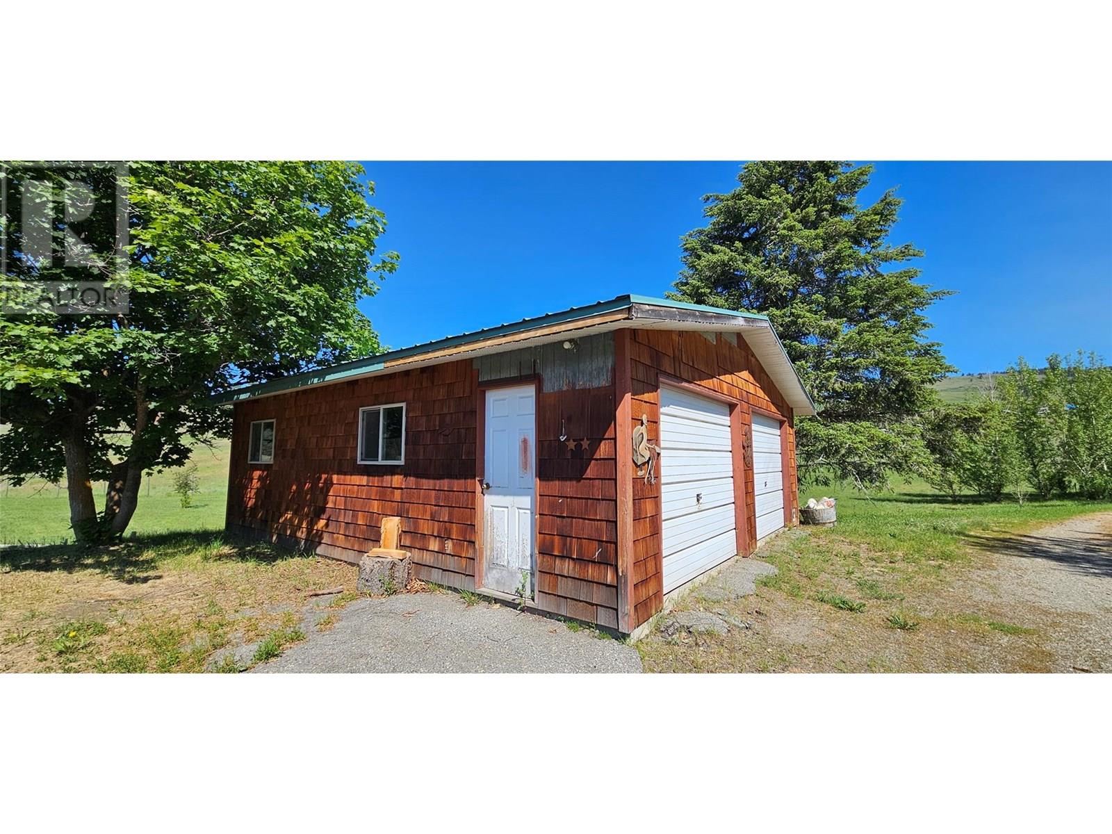 4690 Hwy 3, Rock Creek, British Columbia  V0H 1Y0 - Photo 14 - 10351631