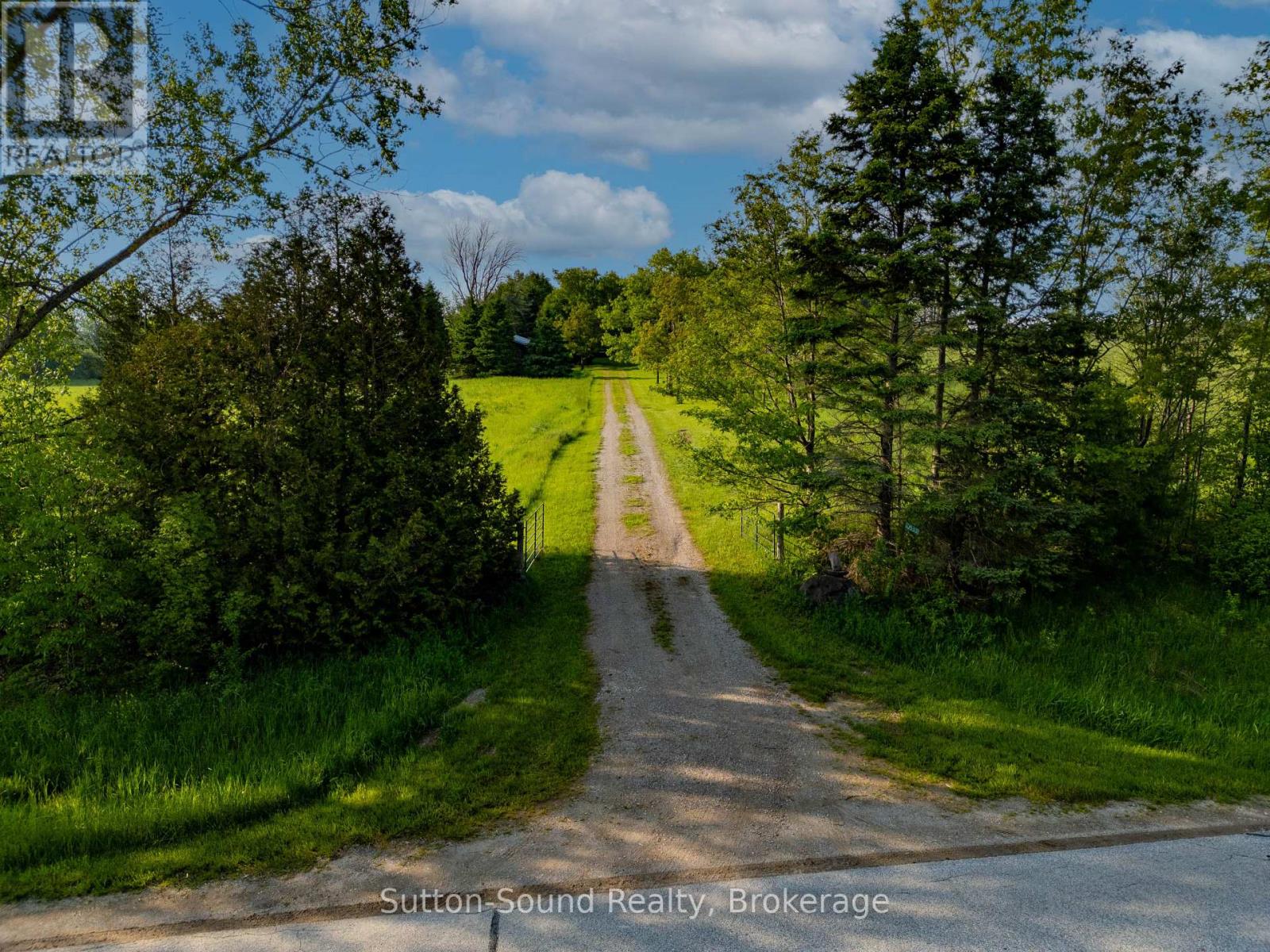 105331 10 Side Road, Meaford, Ontario  N4L 1W5 - Photo 2 - X12212071