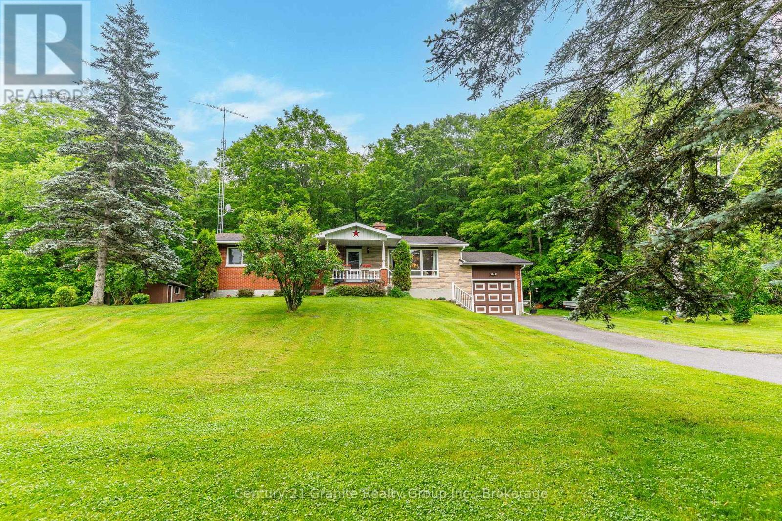 1203 Spring Valley Road, Minden Hills, Ontario  K0M 2K0 - Photo 4 - X12212127