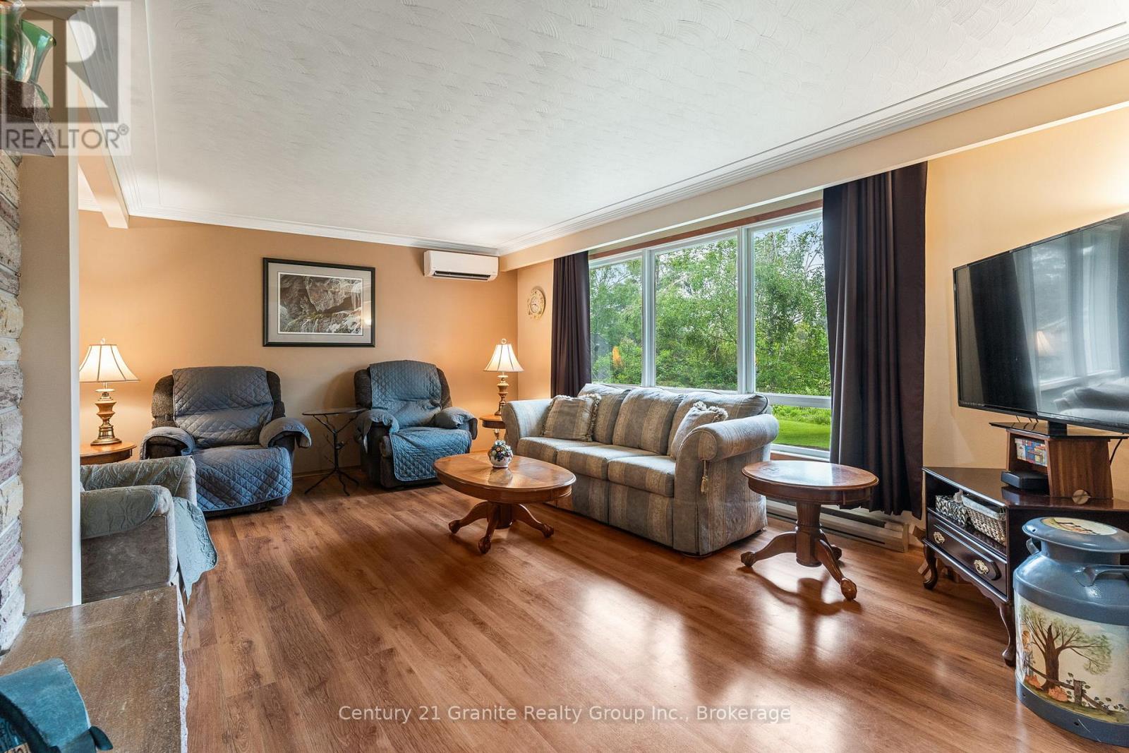 1203 Spring Valley Road, Minden Hills, Ontario  K0M 2K0 - Photo 8 - X12212127