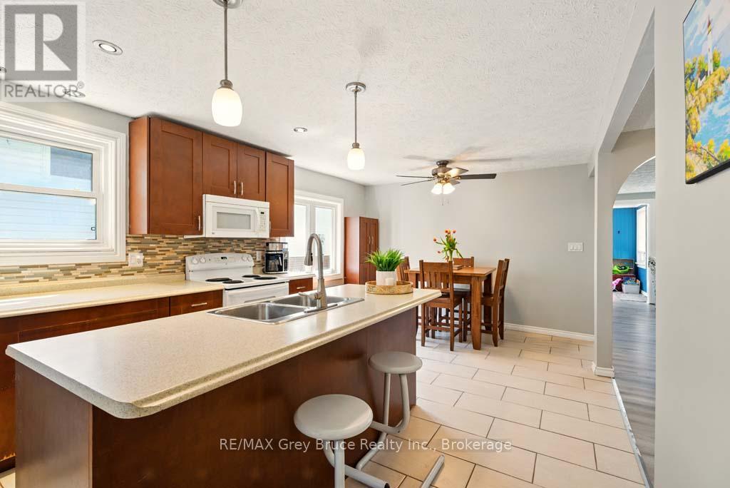 1789 6th Avenue E, Owen Sound, Ontario  N4K 2V9 - Photo 23 - X12212128