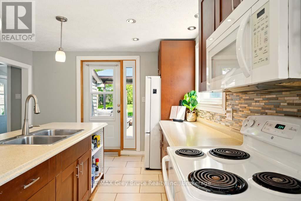 1789 6th Avenue E, Owen Sound, Ontario  N4K 2V9 - Photo 29 - X12212128