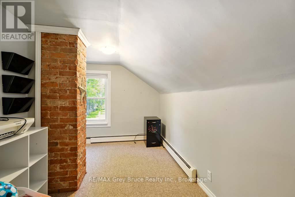 1789 6th Avenue E, Owen Sound, Ontario  N4K 2V9 - Photo 35 - X12212128