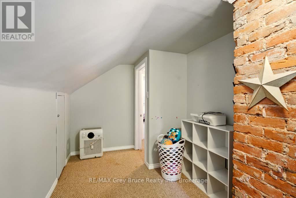 1789 6th Avenue E, Owen Sound, Ontario  N4K 2V9 - Photo 36 - X12212128