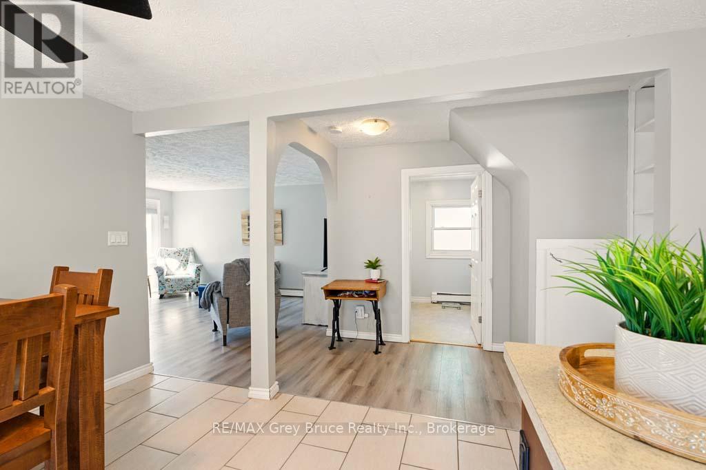 1789 6th Avenue E, Owen Sound, Ontario  N4K 2V9 - Photo 6 - X12212128