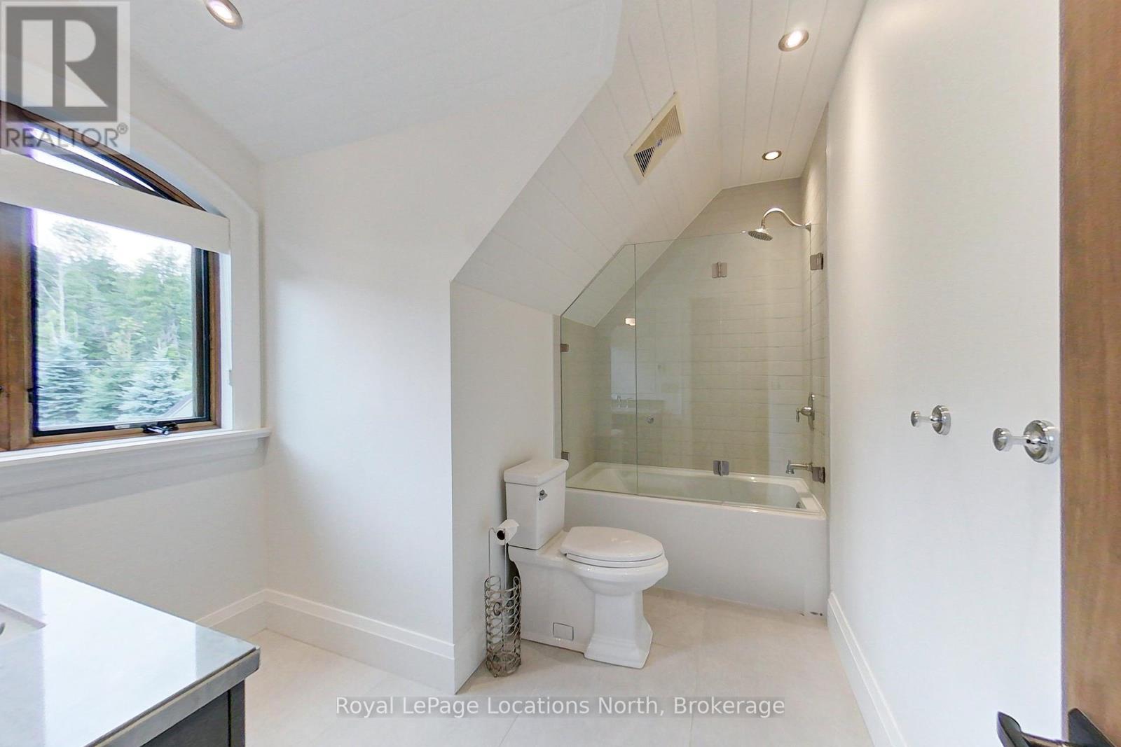 148 Georgian Beach Lane, Meaford, Ontario  N4L 1W5 - Photo 33 - X12212130