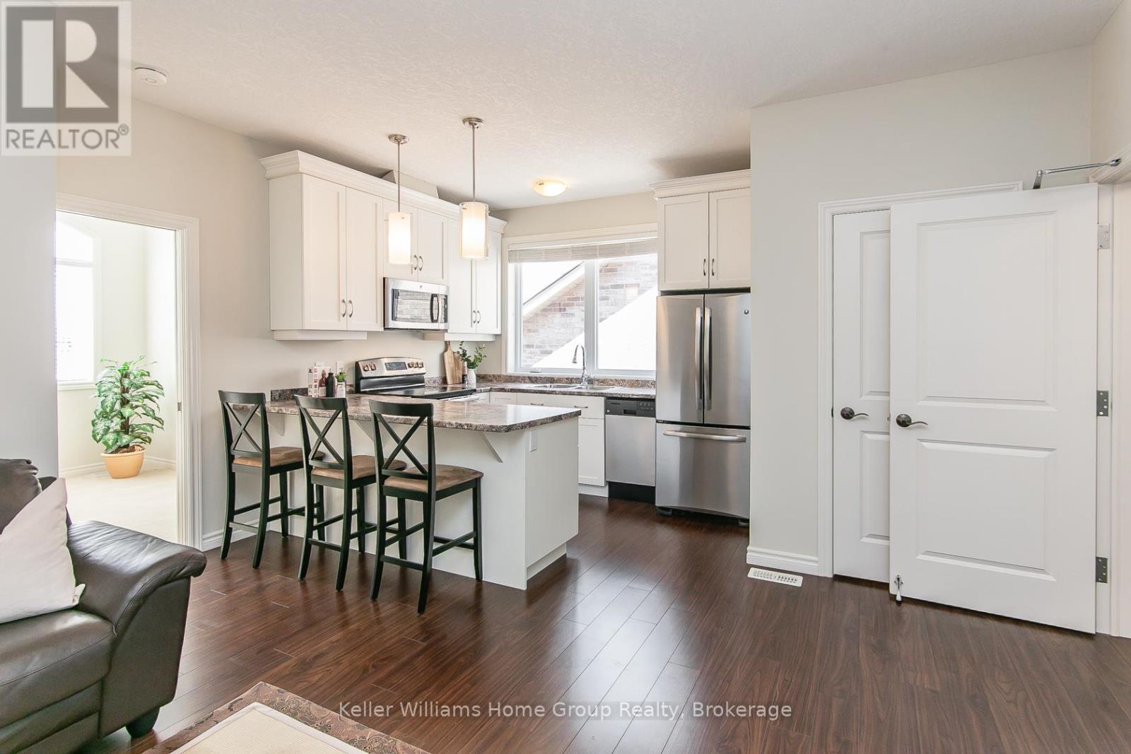 70 Waverley Drive, Guelph, Ontario  N1E 6C8 - Photo 24 - X12212183