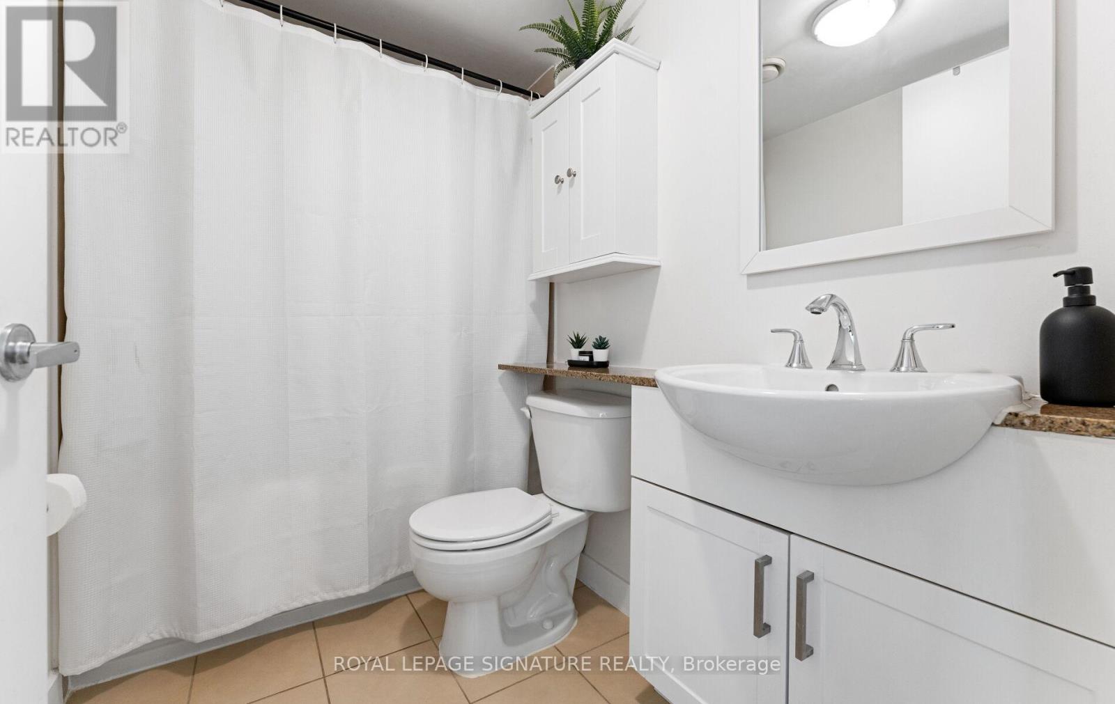 1201 - 361 Front Street W, Toronto, Ontario  M5V 3R5 - Photo 19 - C12192626