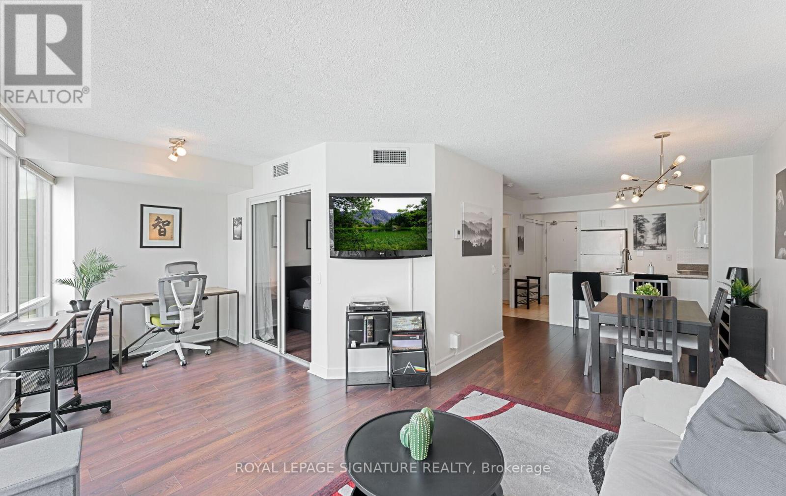 1201 - 361 Front Street W, Toronto, Ontario  M5V 3R5 - Photo 6 - C12192626
