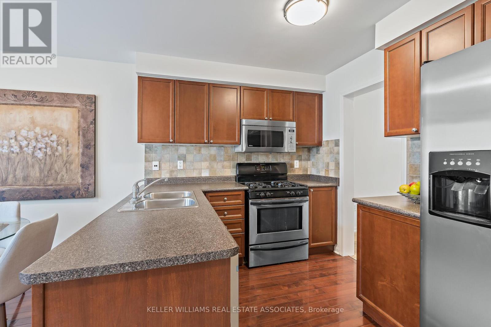 21 Seed House Lane, Halton Hills (Georgetown), Ontario  L7G 6K2 - Photo 17 - W12211913