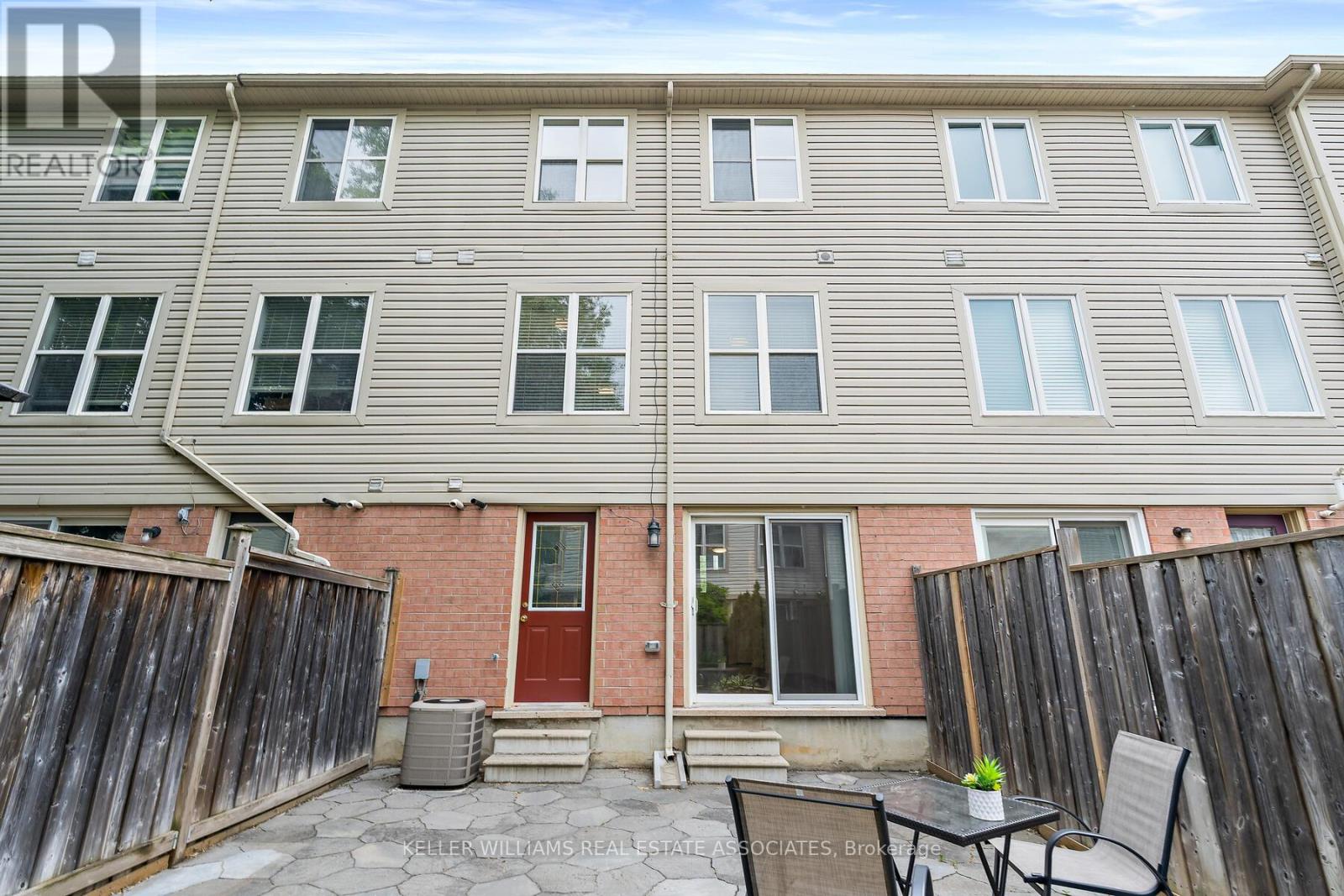 21 Seed House Lane, Halton Hills (Georgetown), Ontario  L7G 6K2 - Photo 36 - W12211913