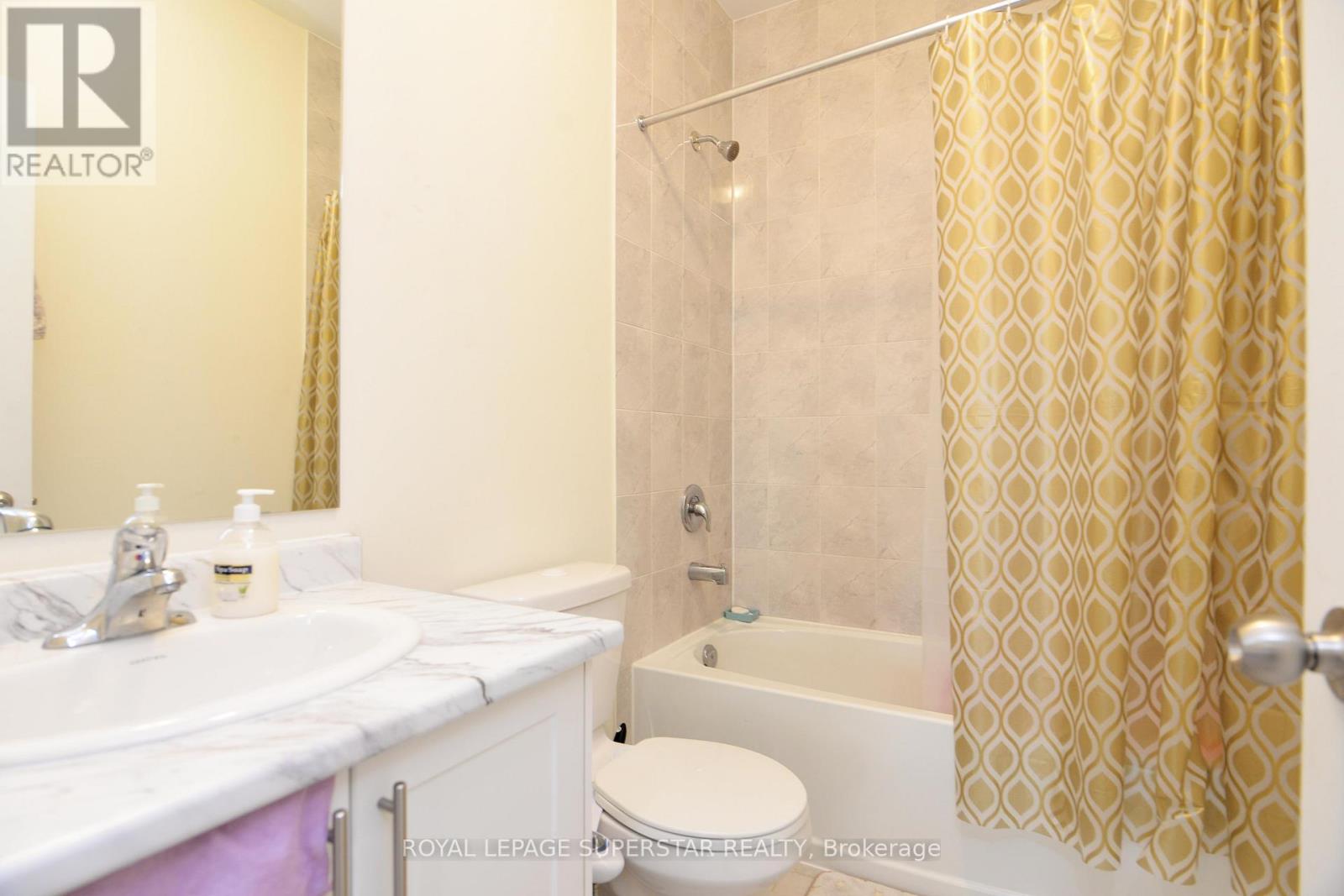 94 Donald Ficht Crescent, Brampton (Northwest Brampton), Ontario  L7A 5H8 - Photo 18 - W12211926