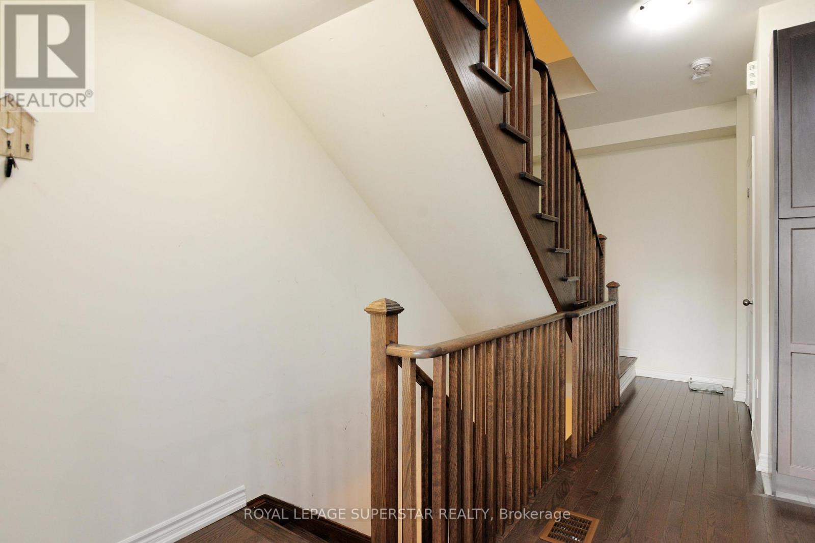 94 Donald Ficht Crescent, Brampton (Northwest Brampton), Ontario  L7A 5H8 - Photo 21 - W12211926