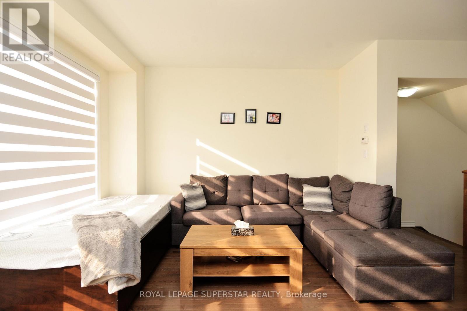 94 Donald Ficht Crescent, Brampton (Northwest Brampton), Ontario  L7A 5H8 - Photo 23 - W12211926