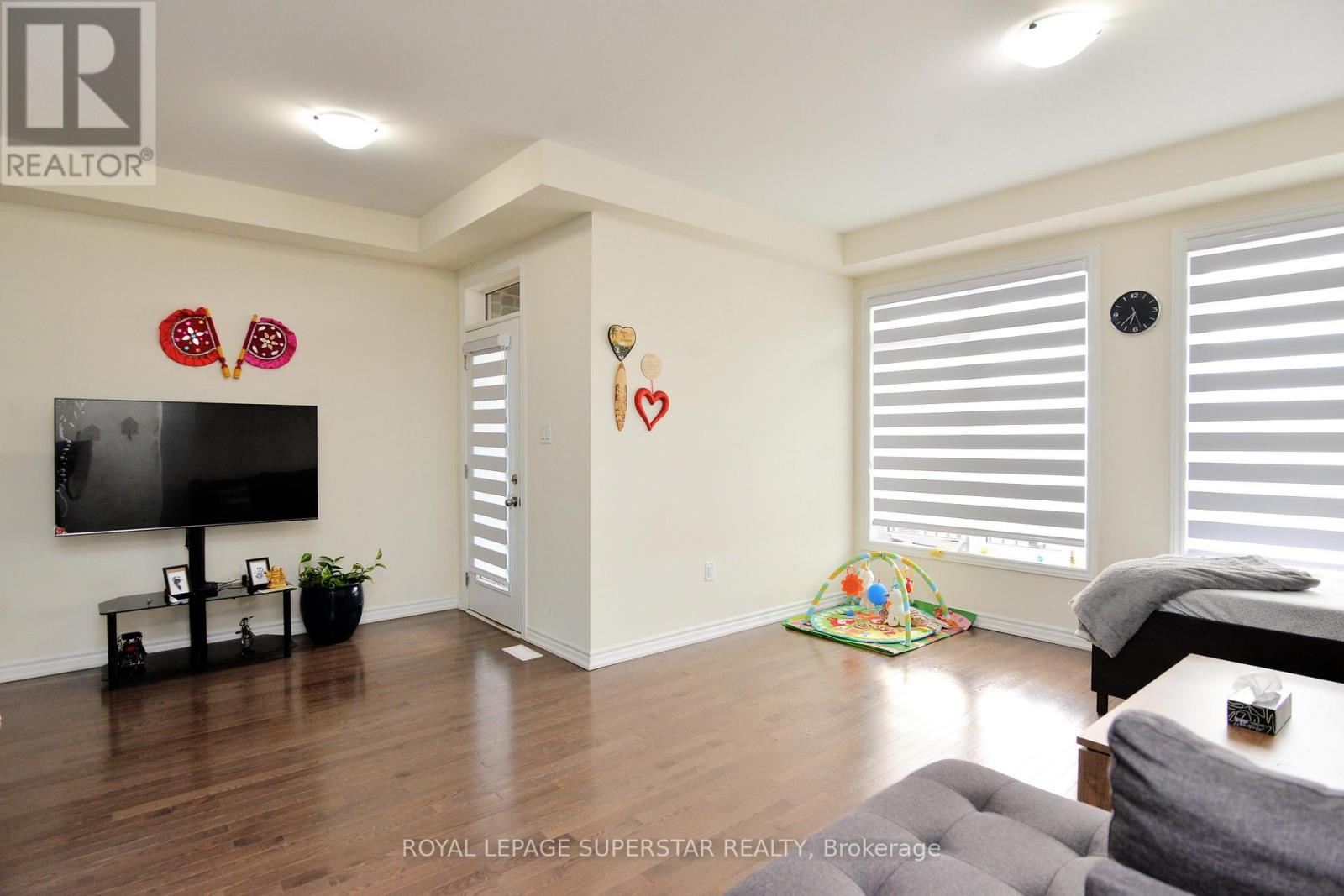 94 Donald Ficht Crescent, Brampton (Northwest Brampton), Ontario  L7A 5H8 - Photo 24 - W12211926