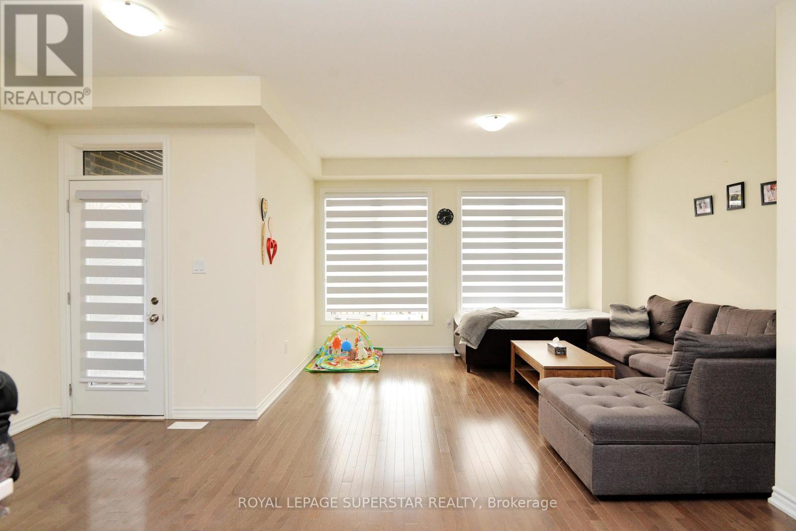 94 Donald Ficht Crescent, Brampton (Northwest Brampton), Ontario  L7A 5H8 - Photo 25 - W12211926