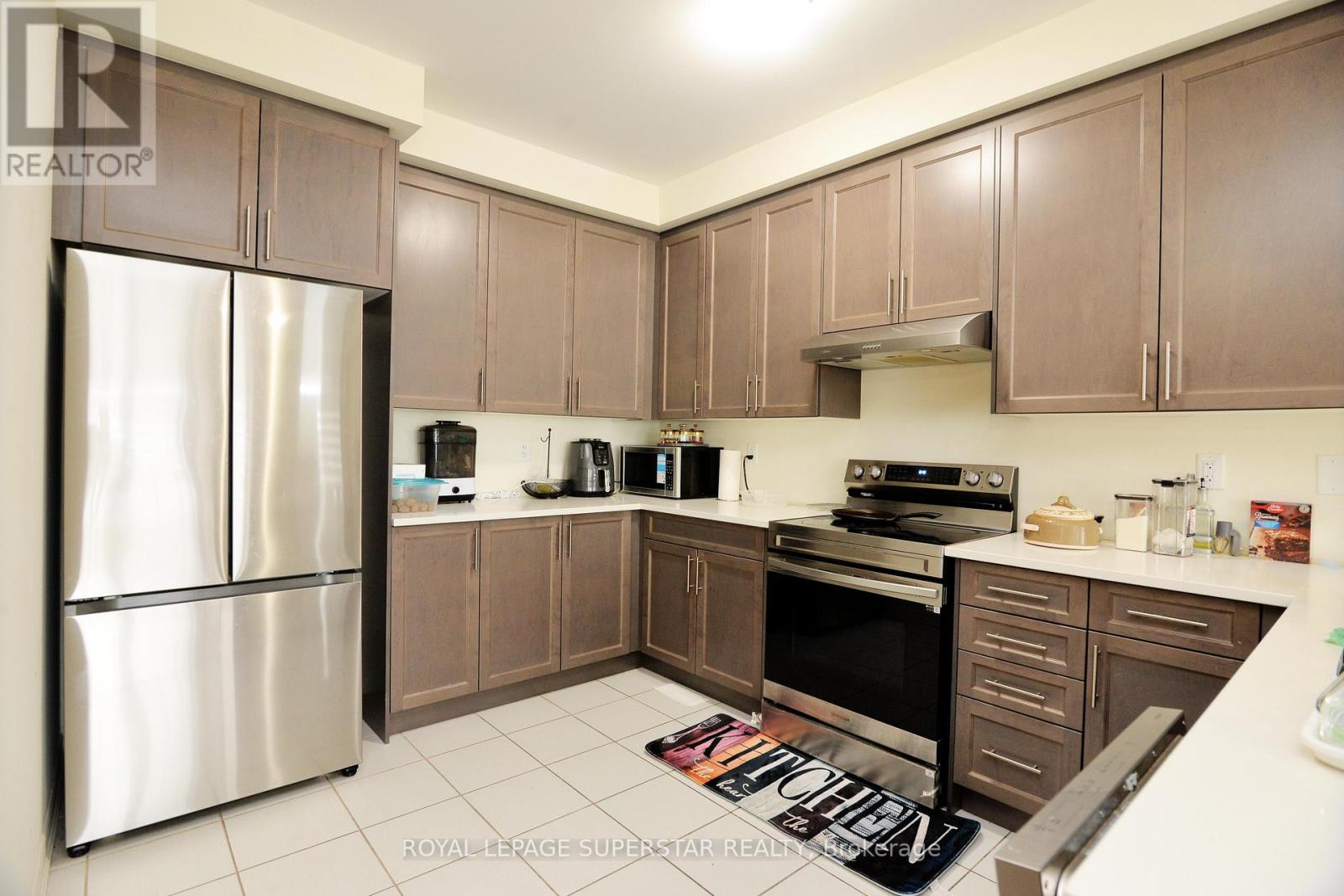 94 Donald Ficht Crescent, Brampton (Northwest Brampton), Ontario  L7A 5H8 - Photo 27 - W12211926