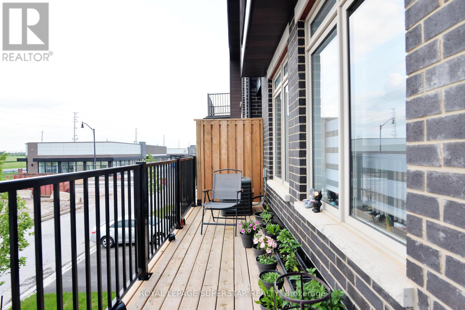 94 Donald Ficht Crescent, Brampton (Northwest Brampton), Ontario  L7A 5H8 - Photo 34 - W12211926