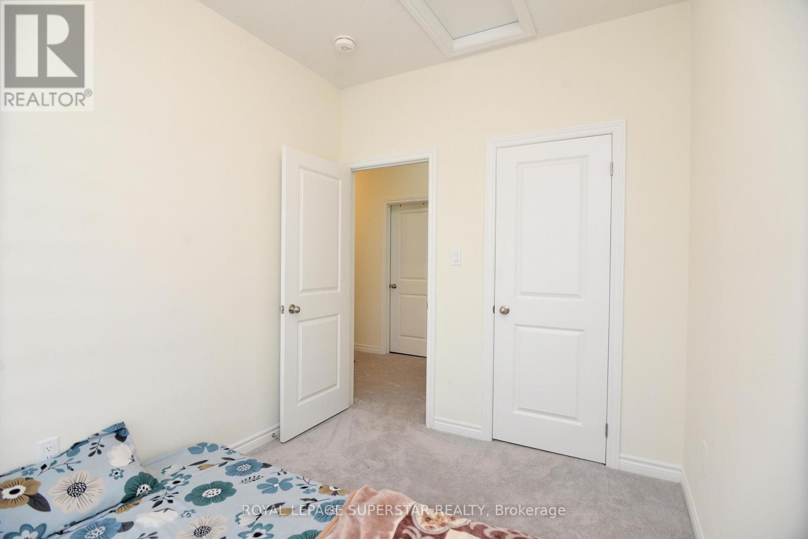 94 Donald Ficht Crescent, Brampton (Northwest Brampton), Ontario  L7A 5H8 - Photo 6 - W12211926