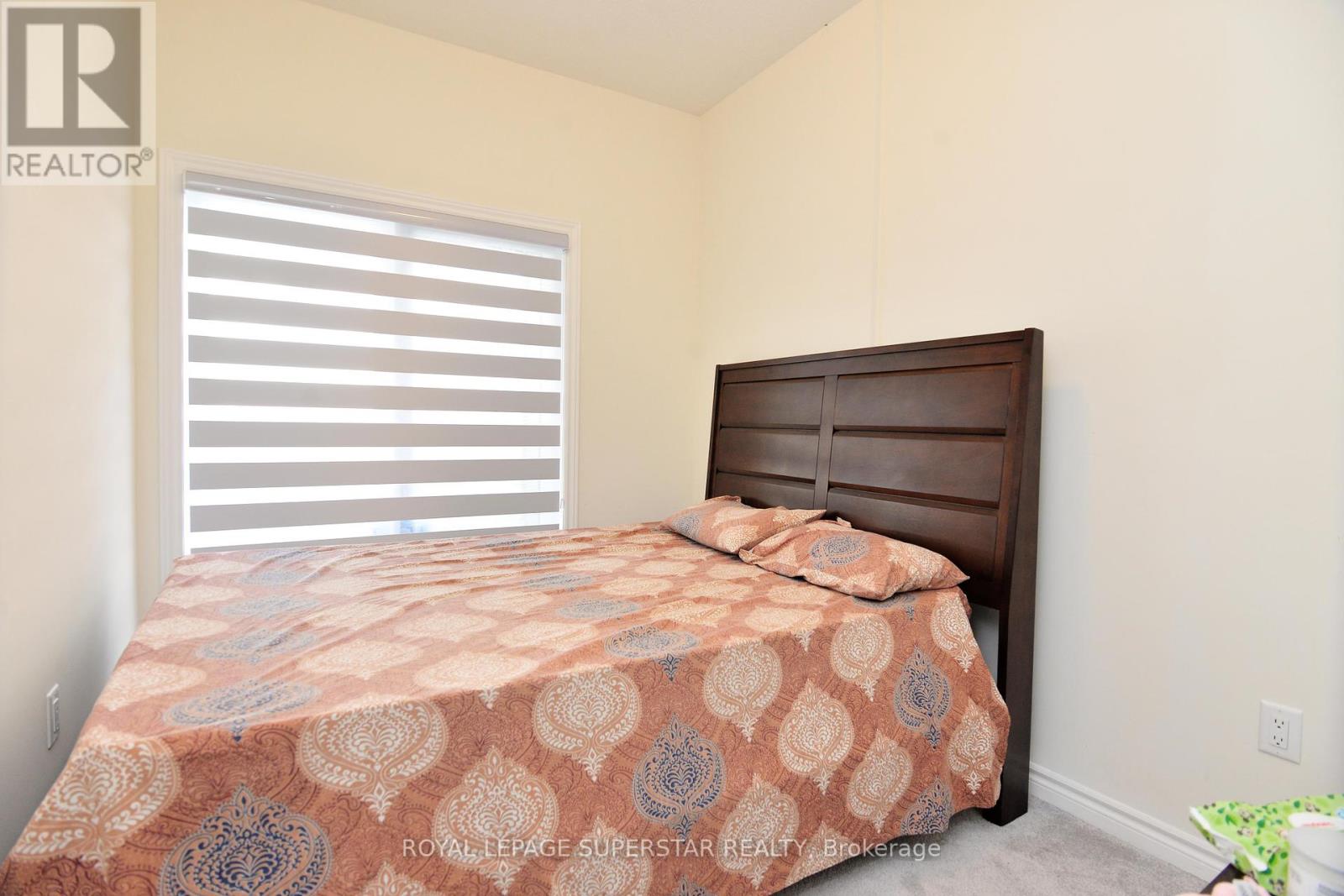 94 Donald Ficht Crescent, Brampton (Northwest Brampton), Ontario  L7A 5H8 - Photo 7 - W12211926
