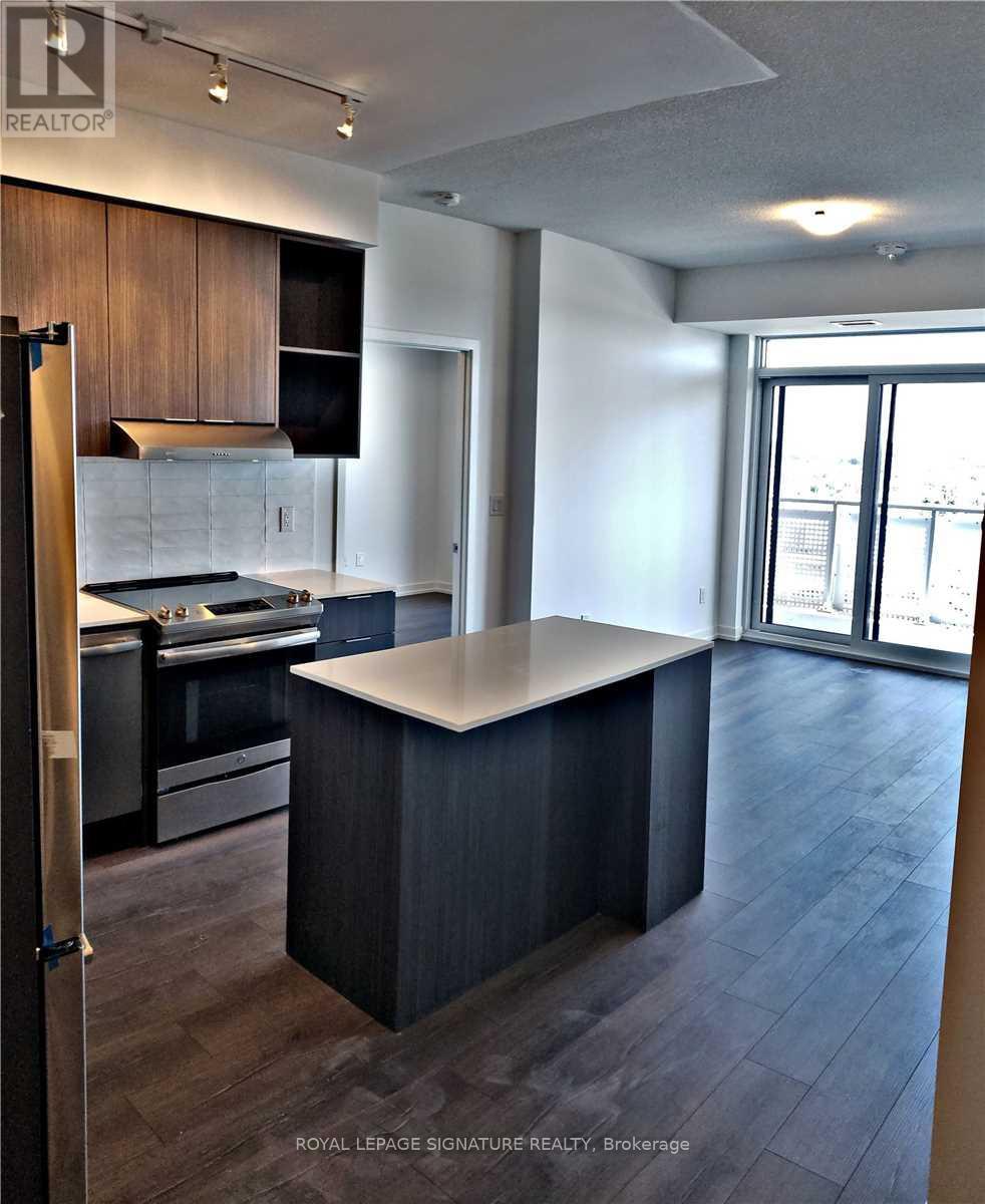 814 - 2520 Eglinton Avenue W, Mississauga, Ontario  L5M 0Y4 - Photo 2 - W12211930