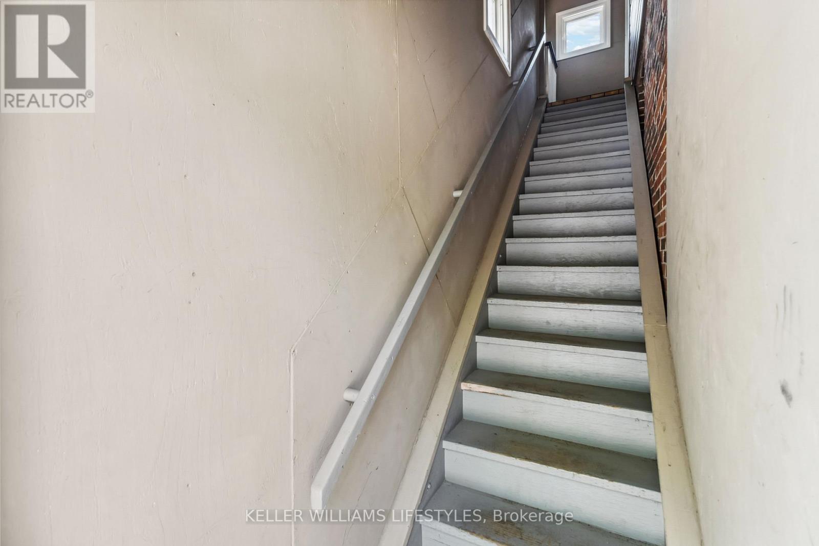 Upper - 88 Britannia Avenue, London North, Ontario  N6H 2J2 - Photo 23 - X12149796