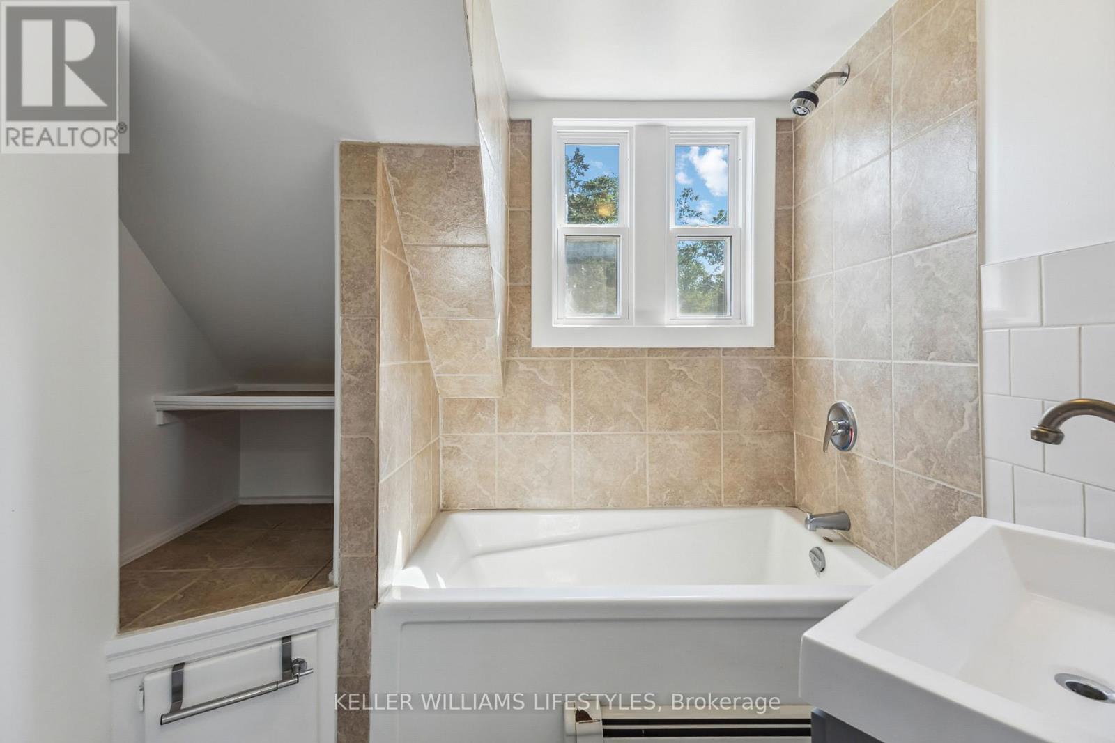 Upper - 88 Britannia Avenue, London North, Ontario  N6H 2J2 - Photo 19 - X12149796