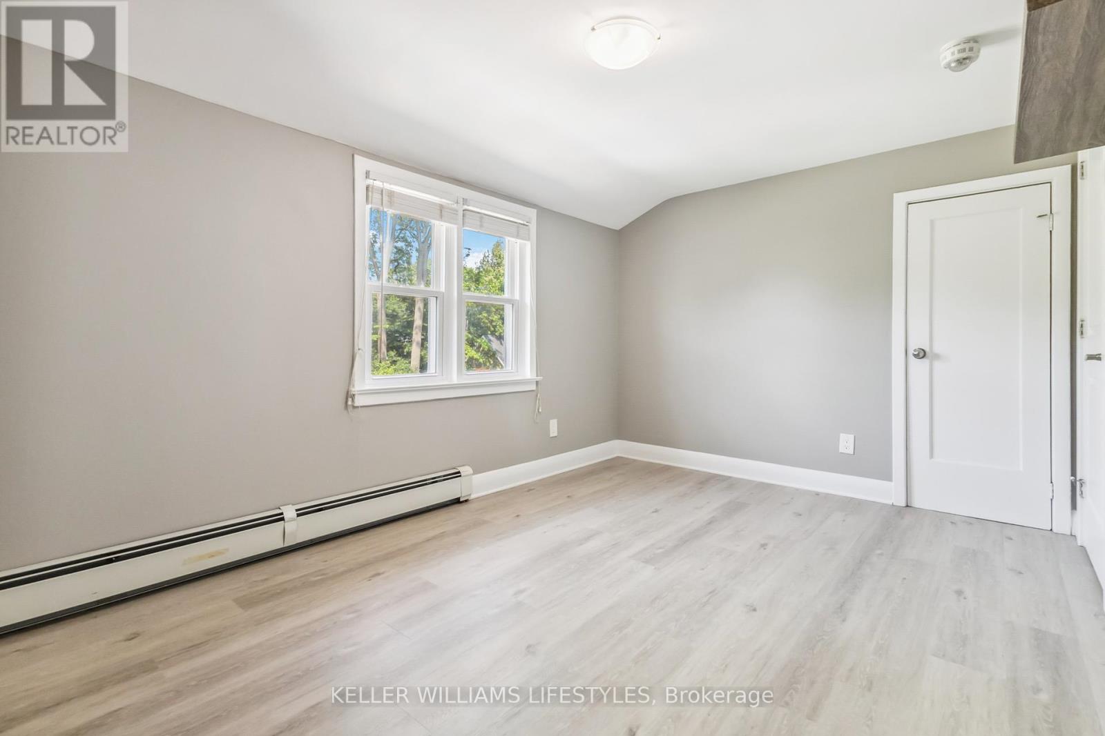 Upper - 88 Britannia Avenue, London North, Ontario  N6H 2J2 - Photo 14 - X12149796